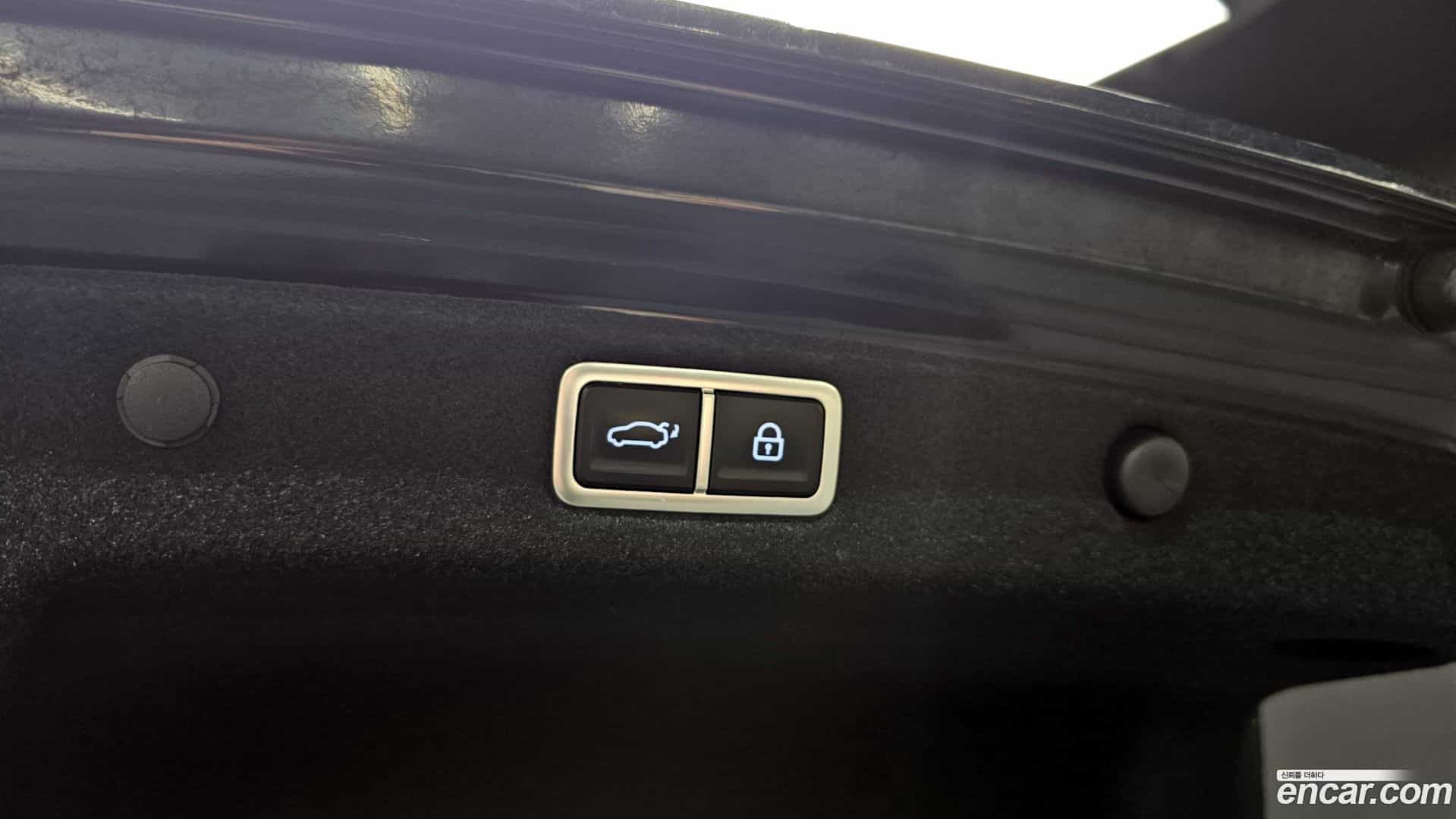 Grandeur Hyundai 2023.1-OPTION-024