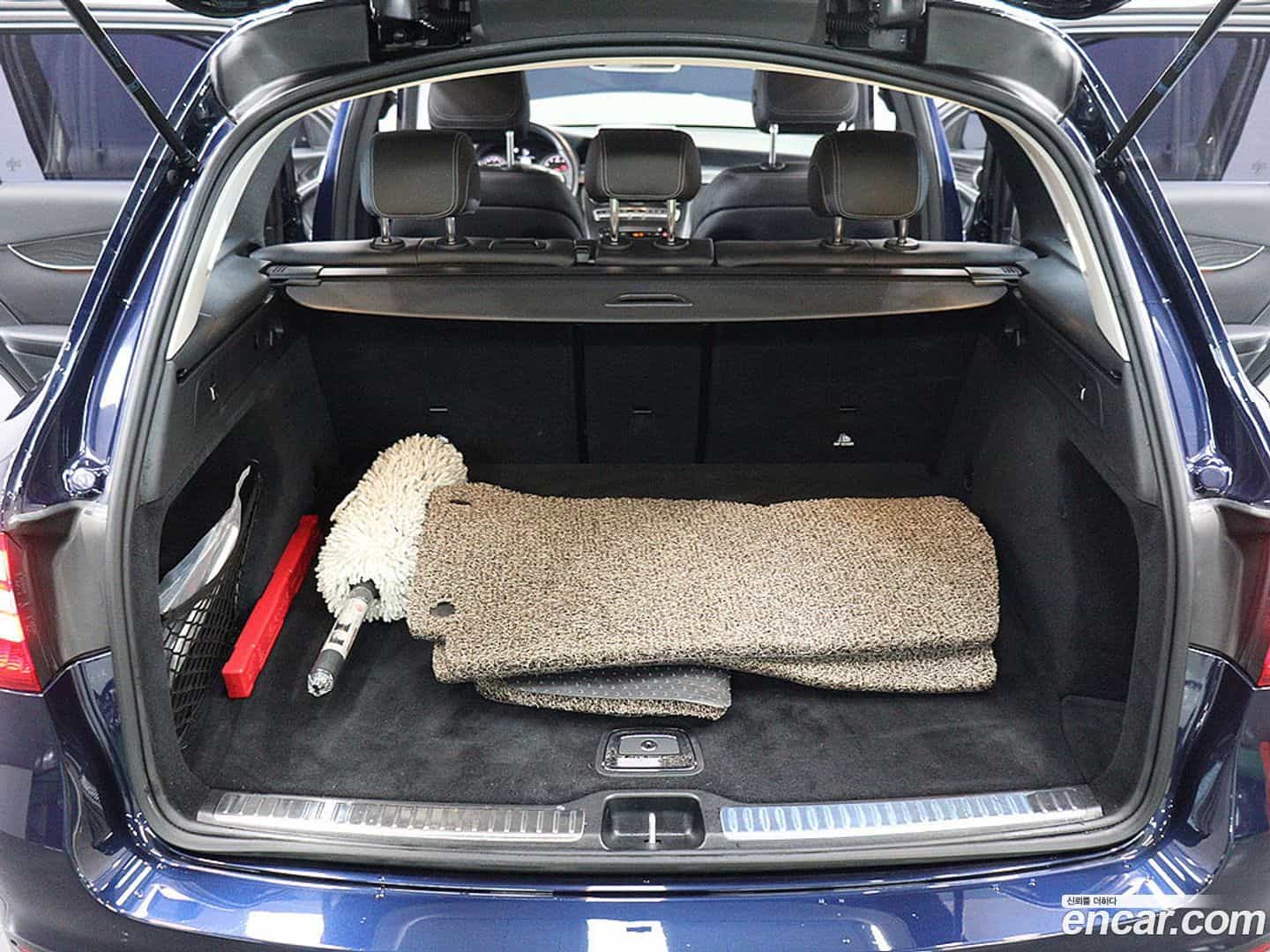 GLC-Class Mercedes-Benz 2019.8-OUTER-005