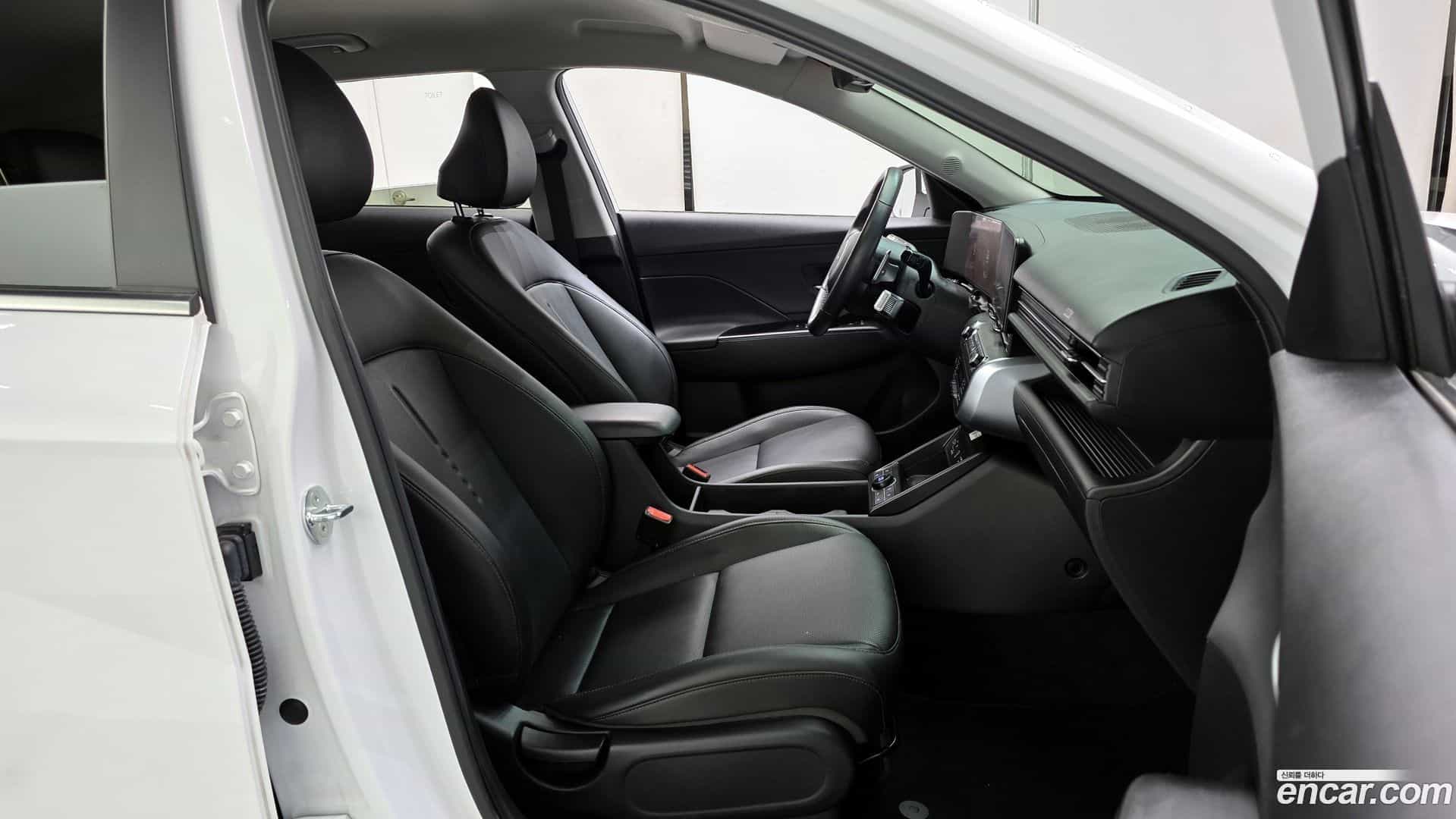 Kona Hyundai 2023.8-OPTION-015