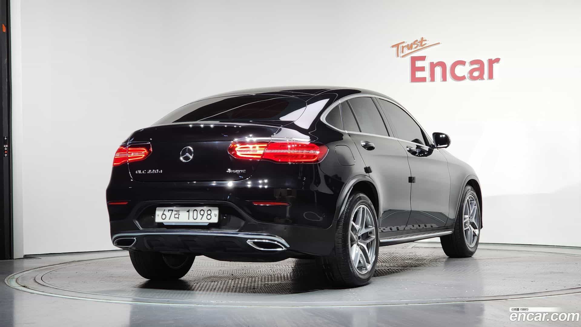 GLC-Class Mercedes-Benz 2018.4-OUTER-002