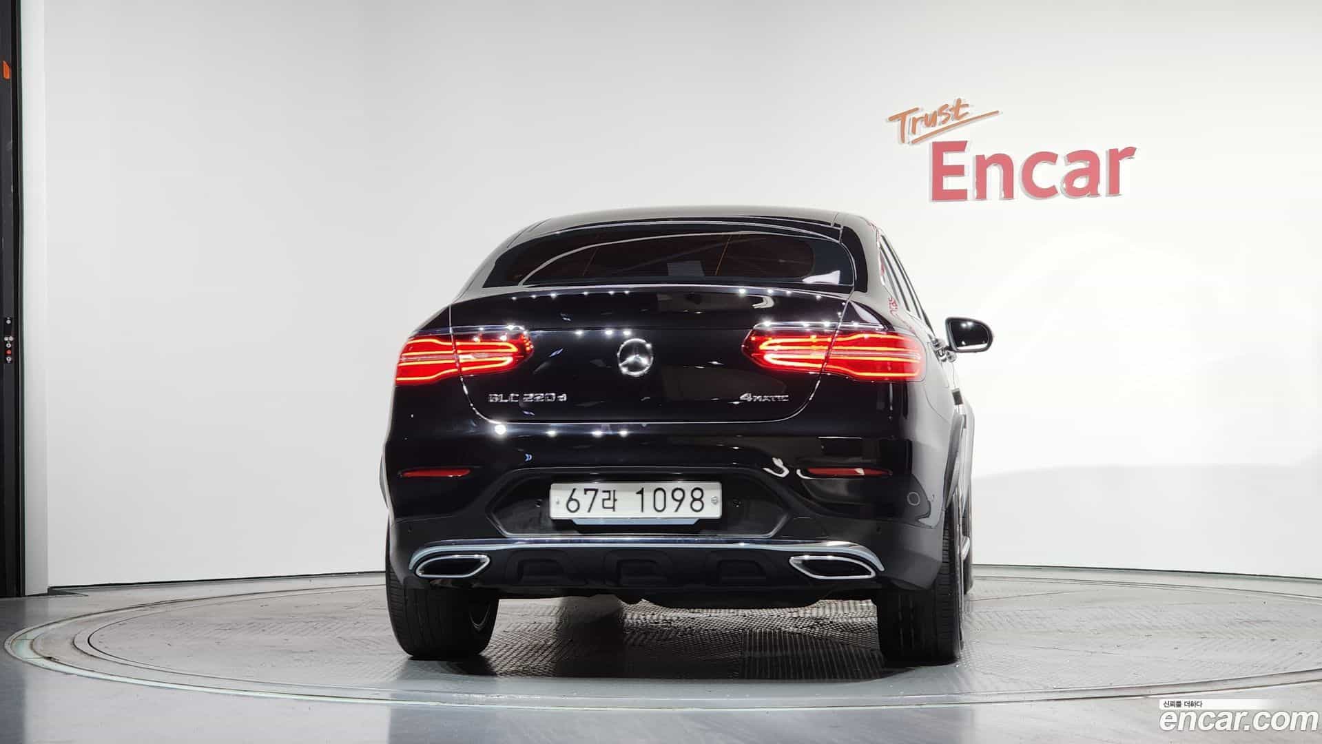GLC-Class Mercedes-Benz 2018.4-OUTER-004