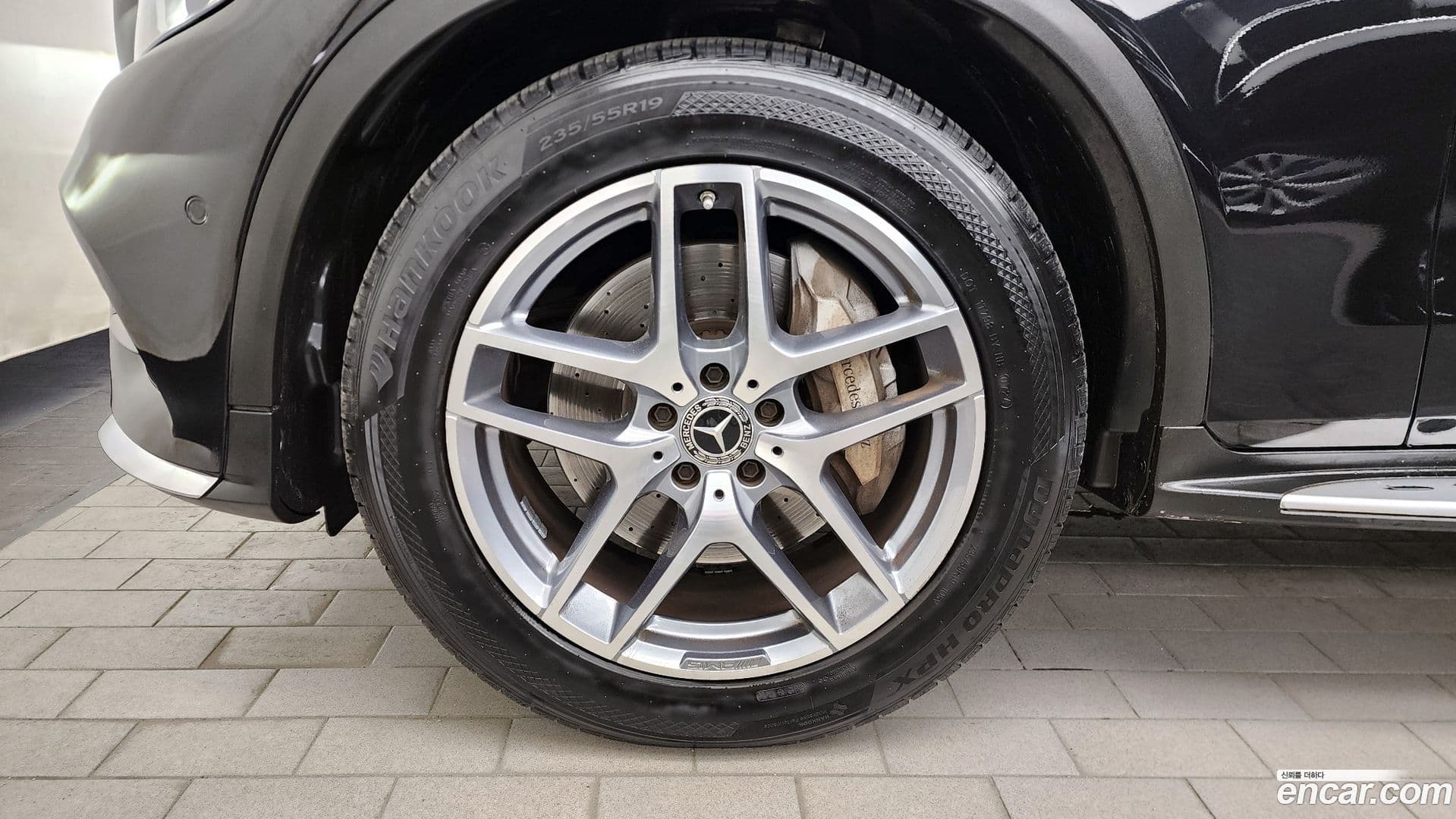 Main__Slider__Photo:GLC-Class Mercedes-Benz 2018.4-4