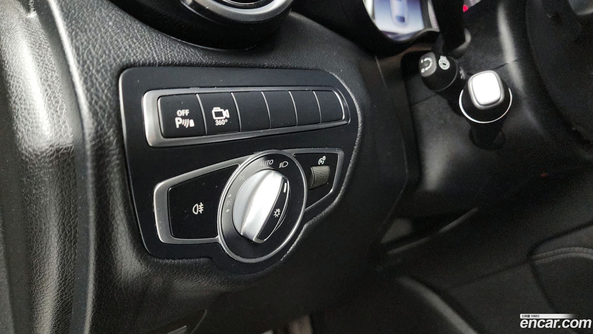 Main__Slider__Photo:GLC-Class Mercedes-Benz 2018.4-16