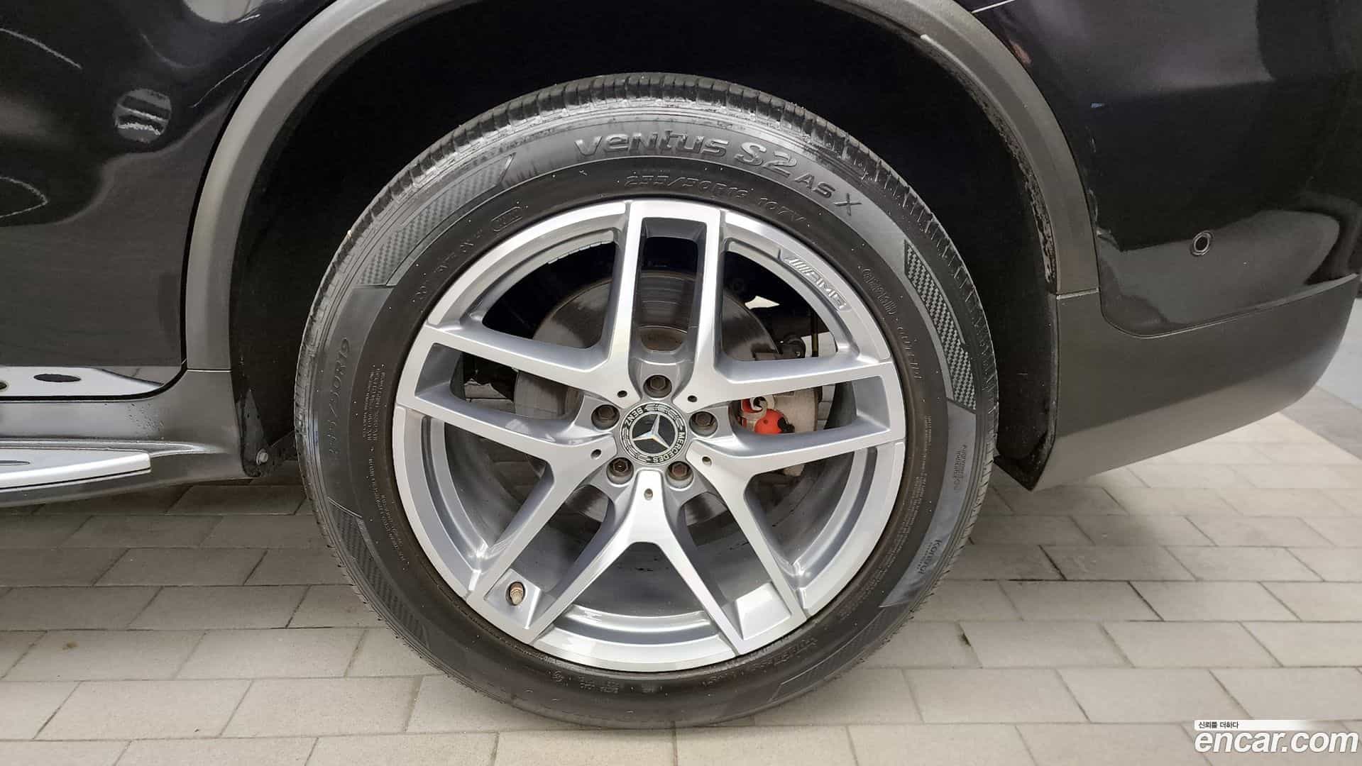 GLC-Class Mercedes-Benz 2018.4-OUTER-031