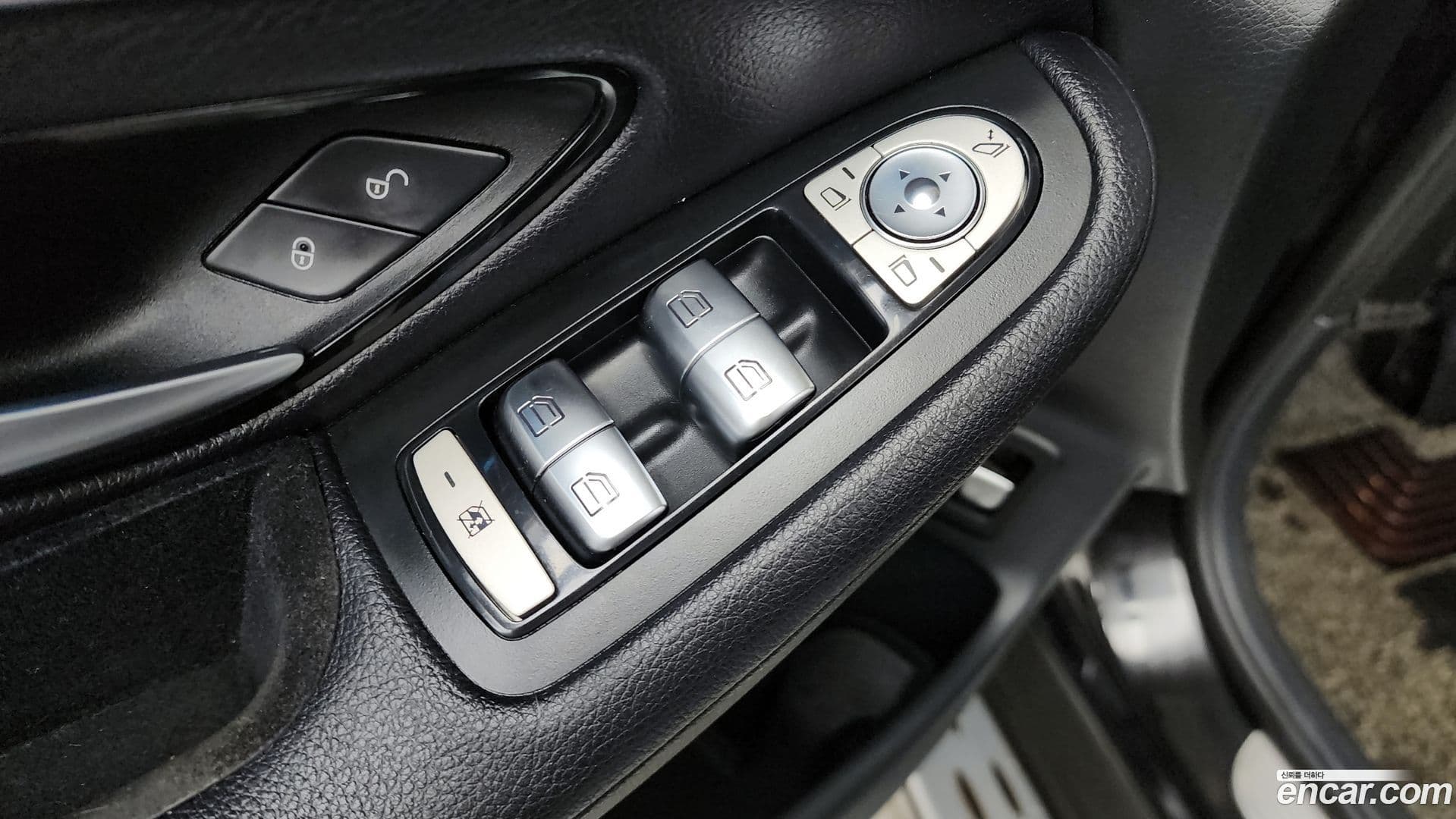 Main__Slider__Photo:GLC-Class Mercedes-Benz 2018.4-28