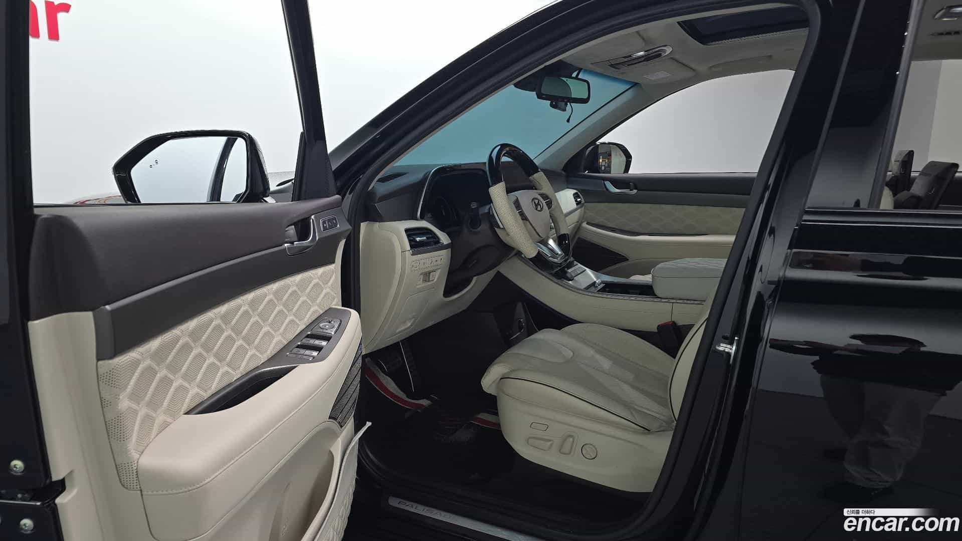 Palisade Hyundai 2022.1-INNER-010