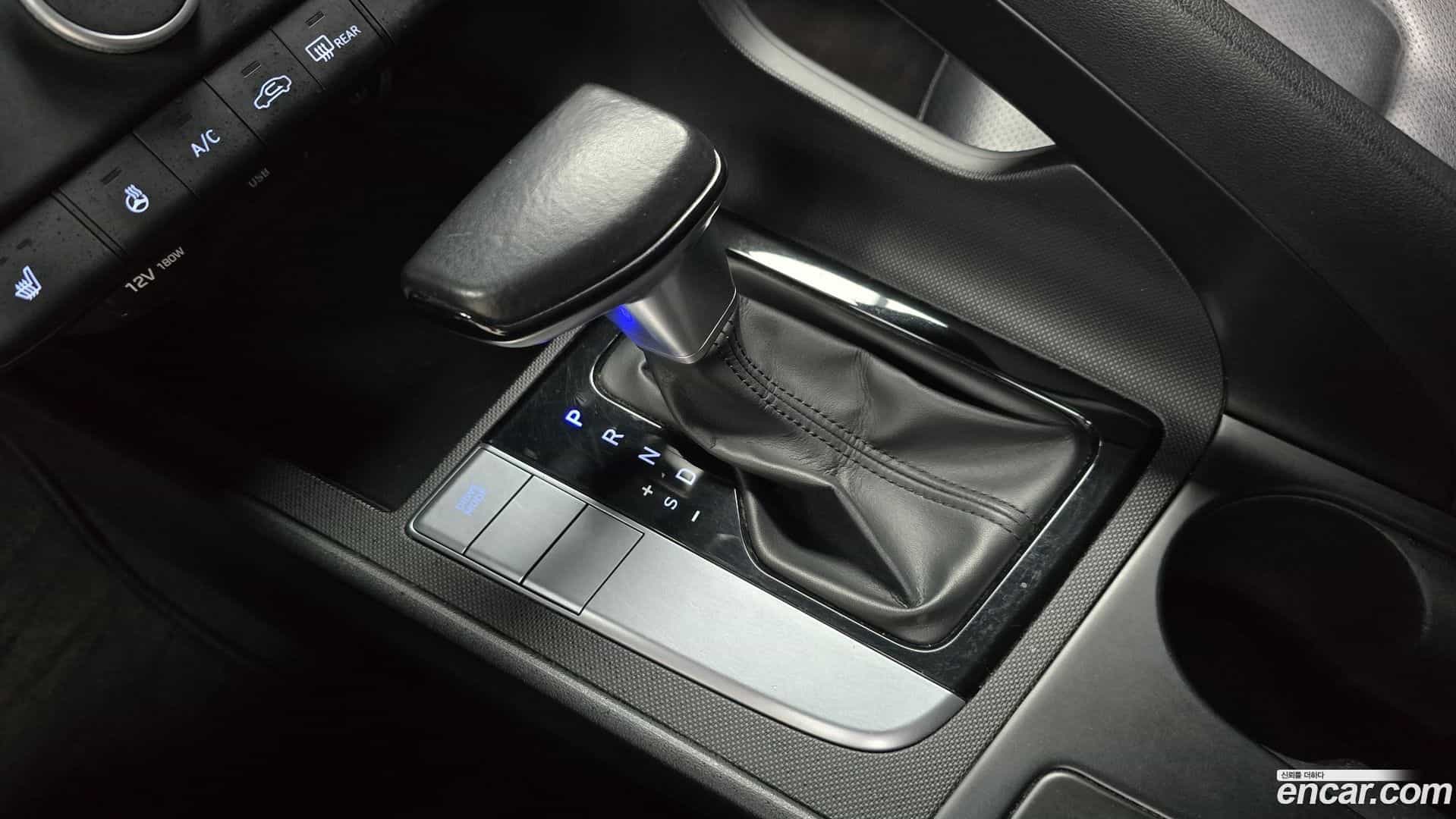 AVANTE Hyundai 2021.3-INNER-009