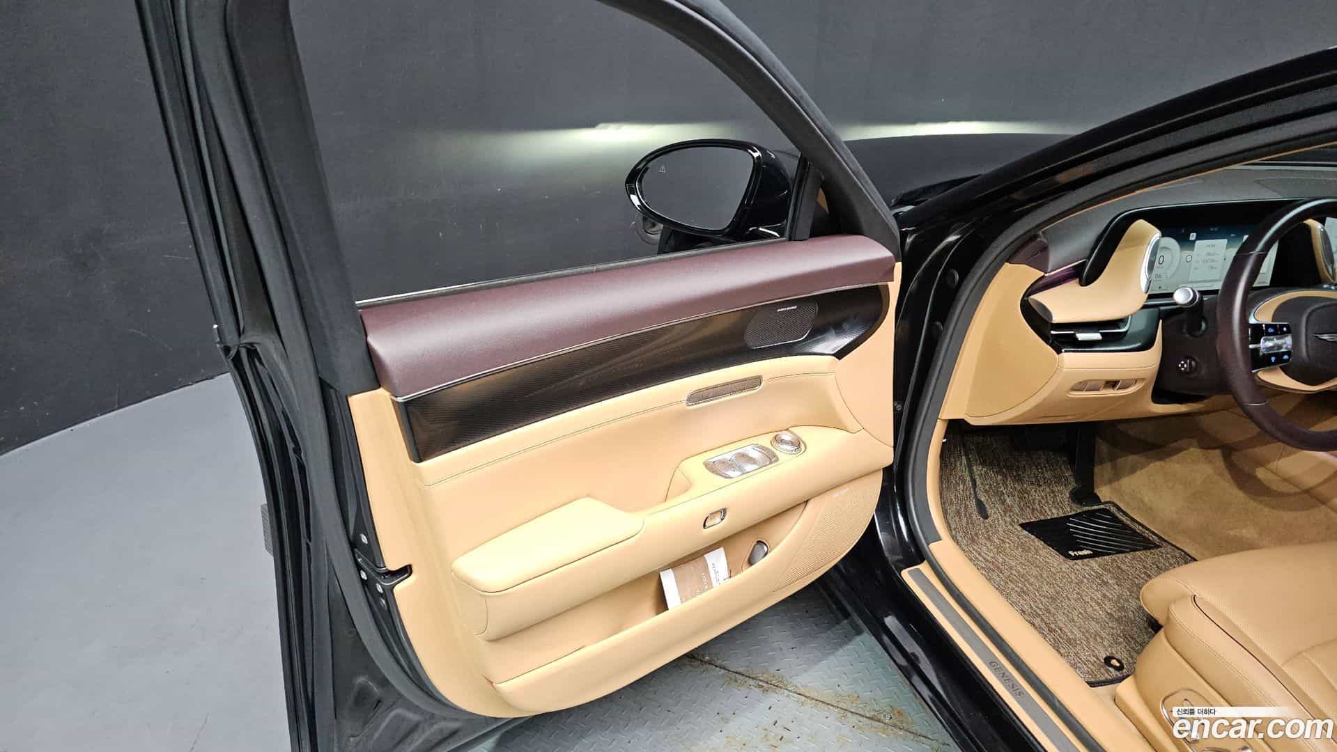 G90 Genesis 2022.11-INNER-034