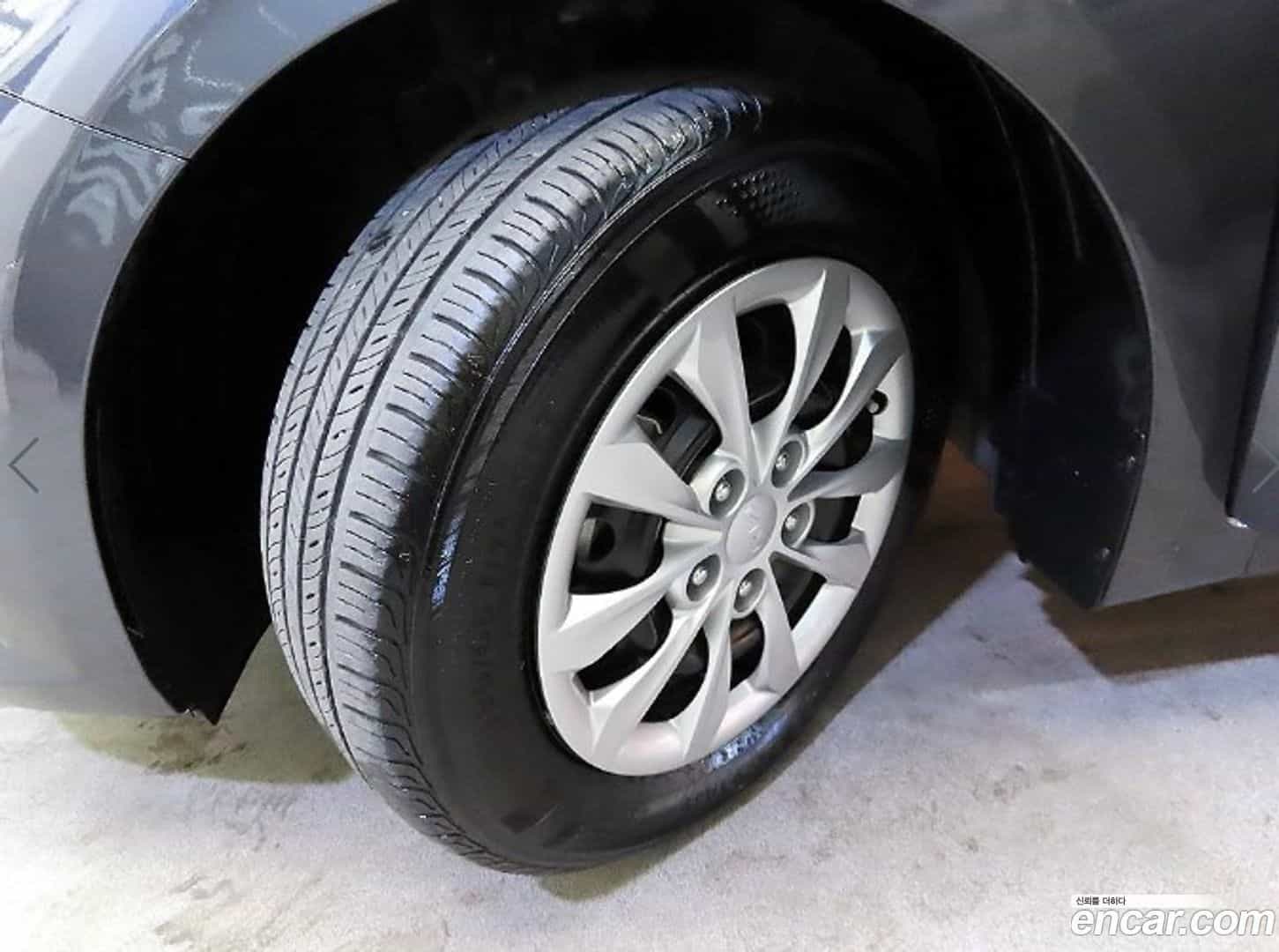 K3 Kia 2023.1-OPTION-024