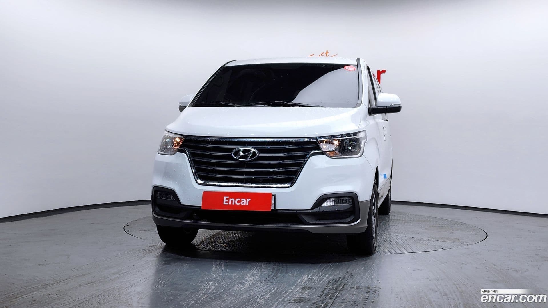 Main__Slider__Photo:Starex Hyundai 2019.7-2