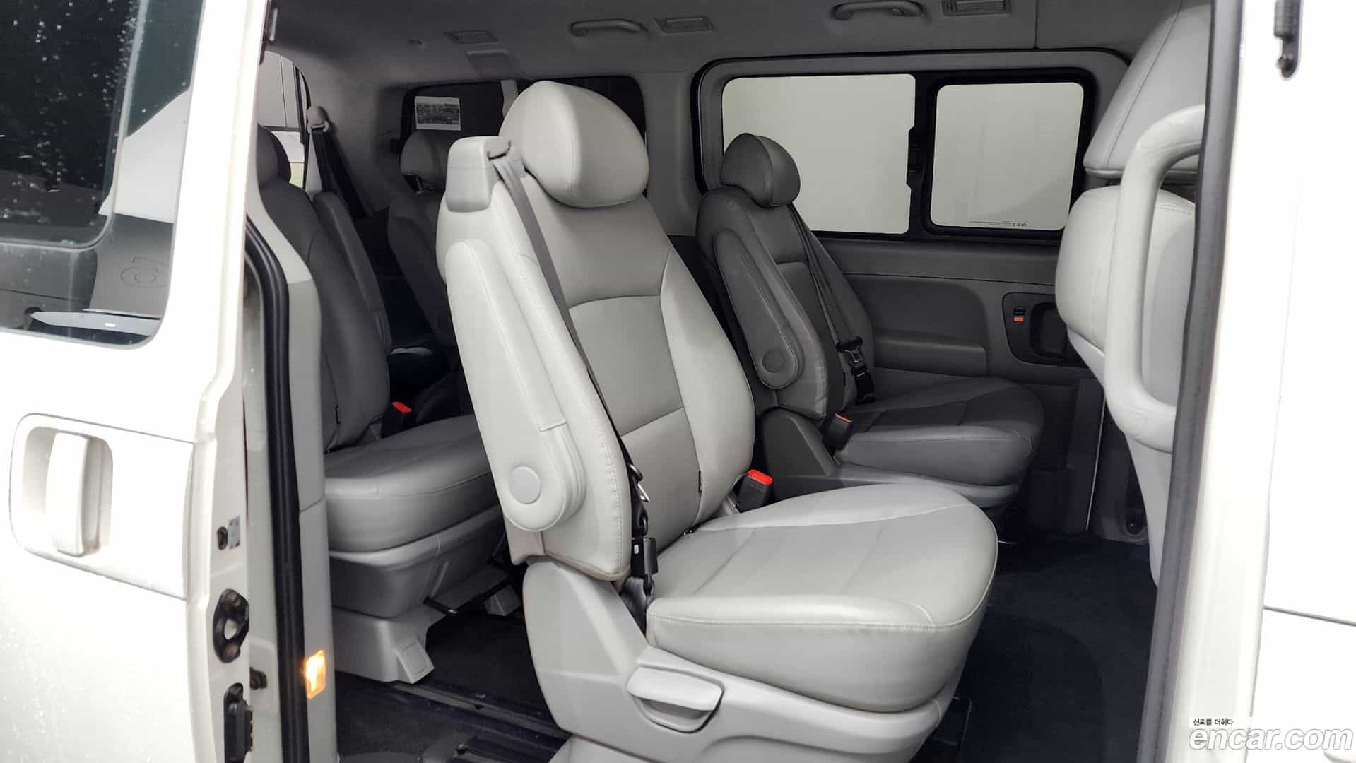 Starex Hyundai 2019.7-OPTION-015