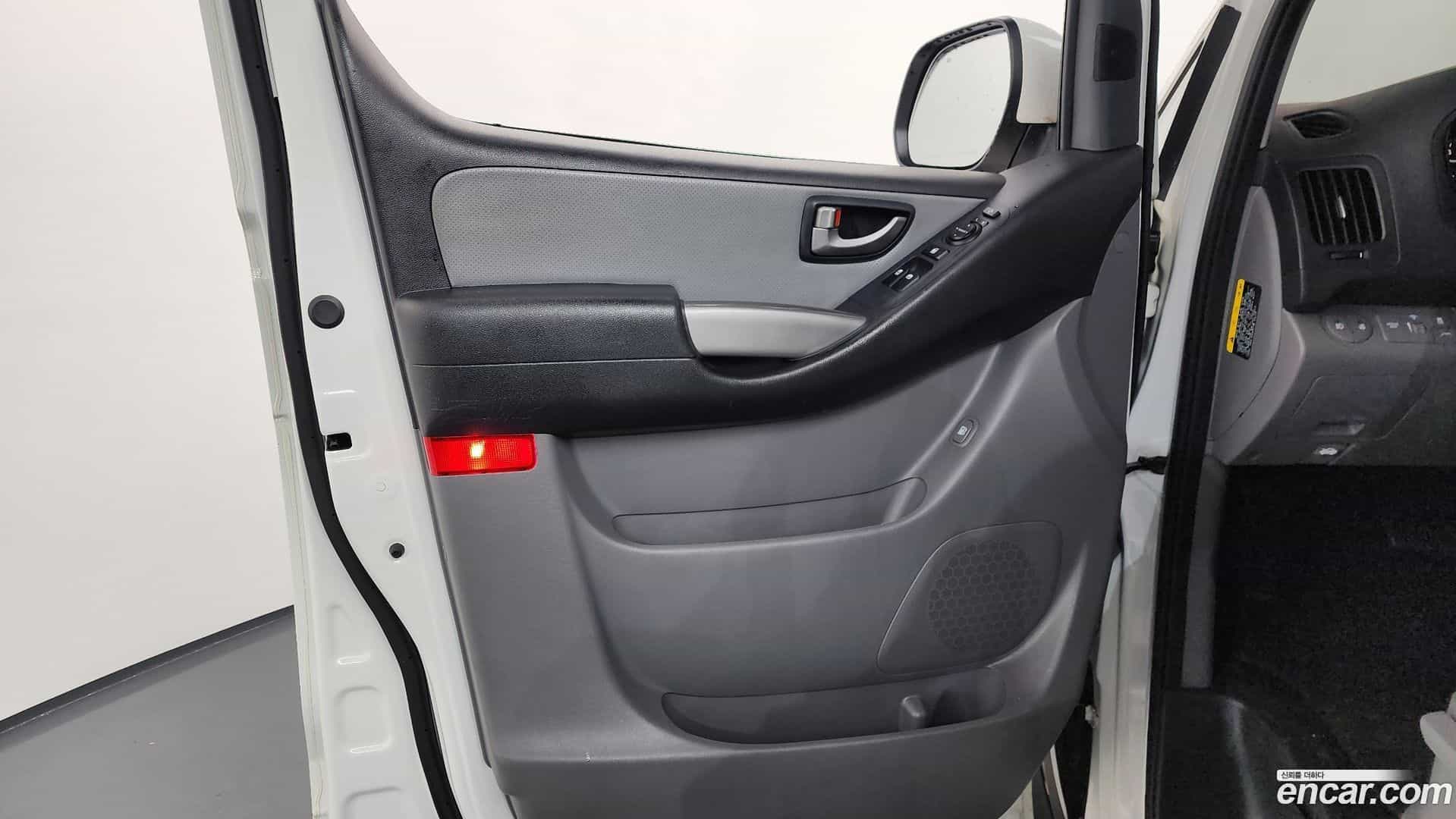 Starex Hyundai 2019.7-INNER-034