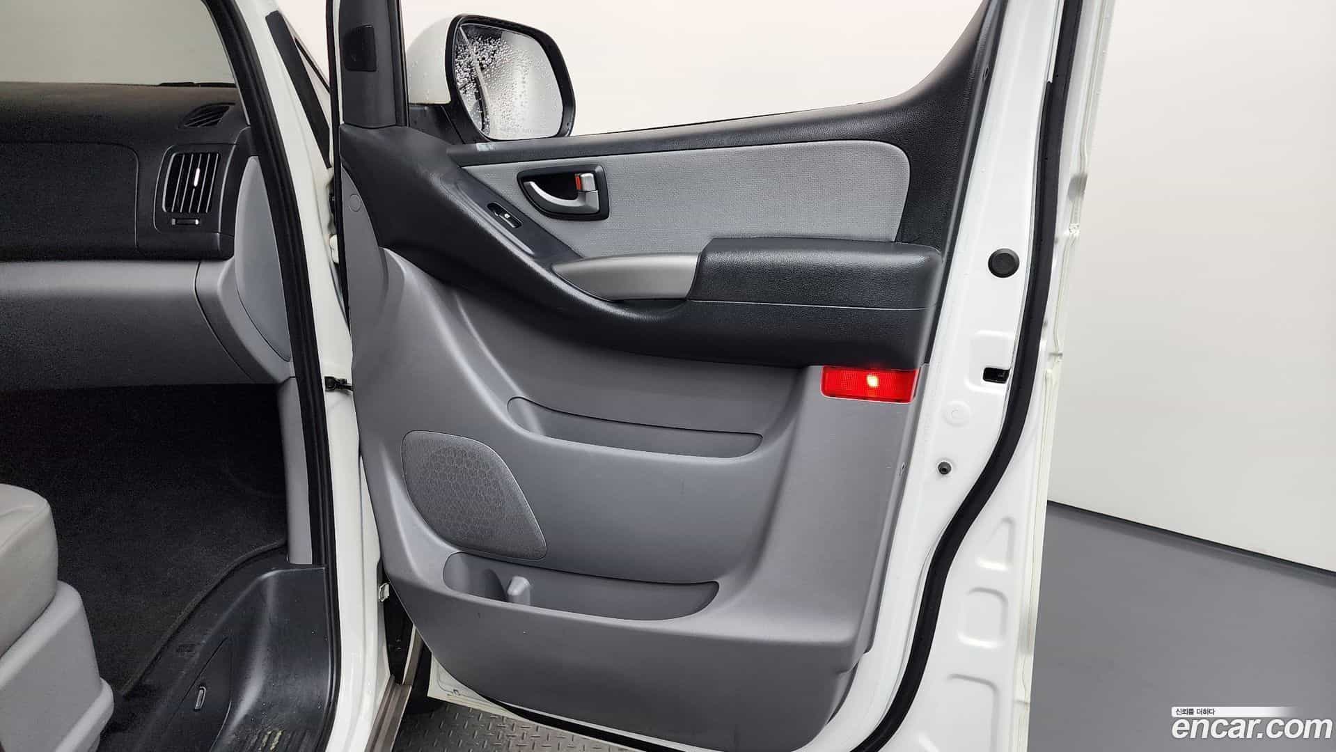 Starex Hyundai 2019.7-INNER-035