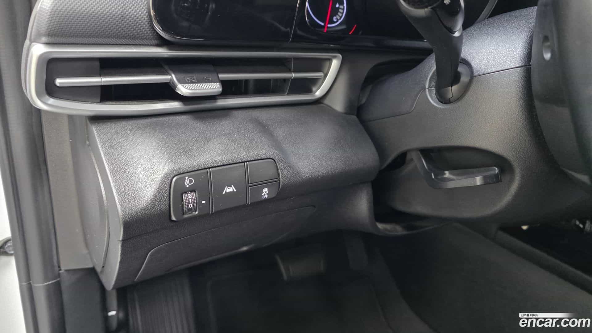 AVANTE Hyundai 2021.9-OPTION-043