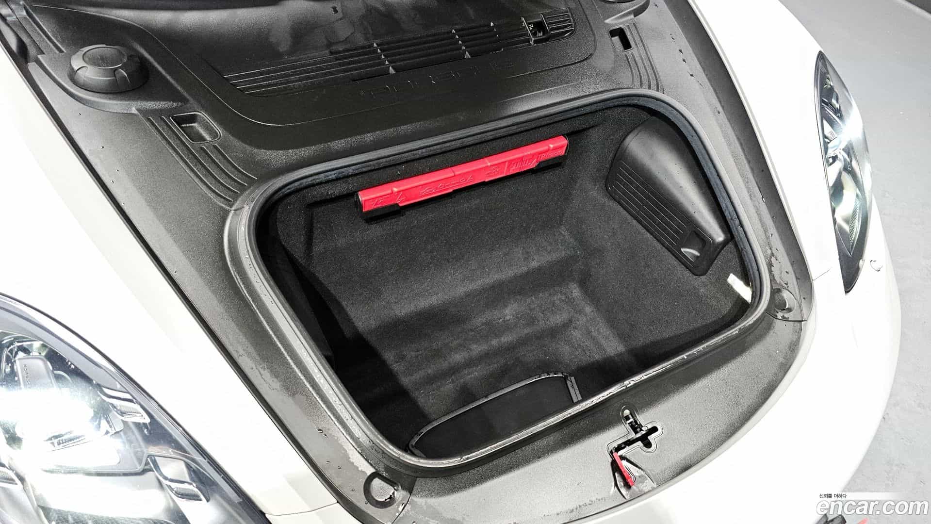 718 Porsche 2019.5-OUTER-006