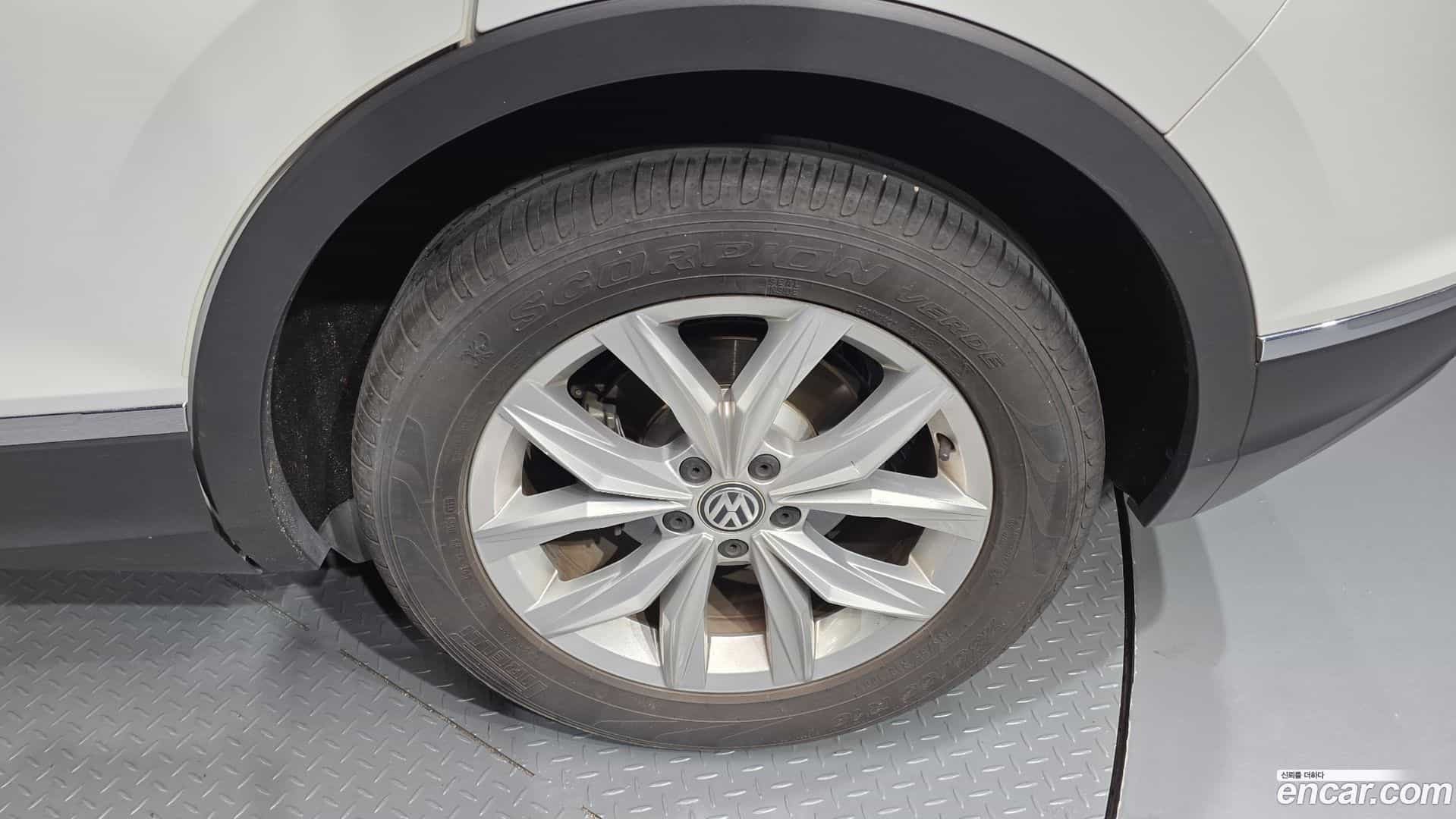 Tiguan Volkswagen 2020.3-OUTER-031