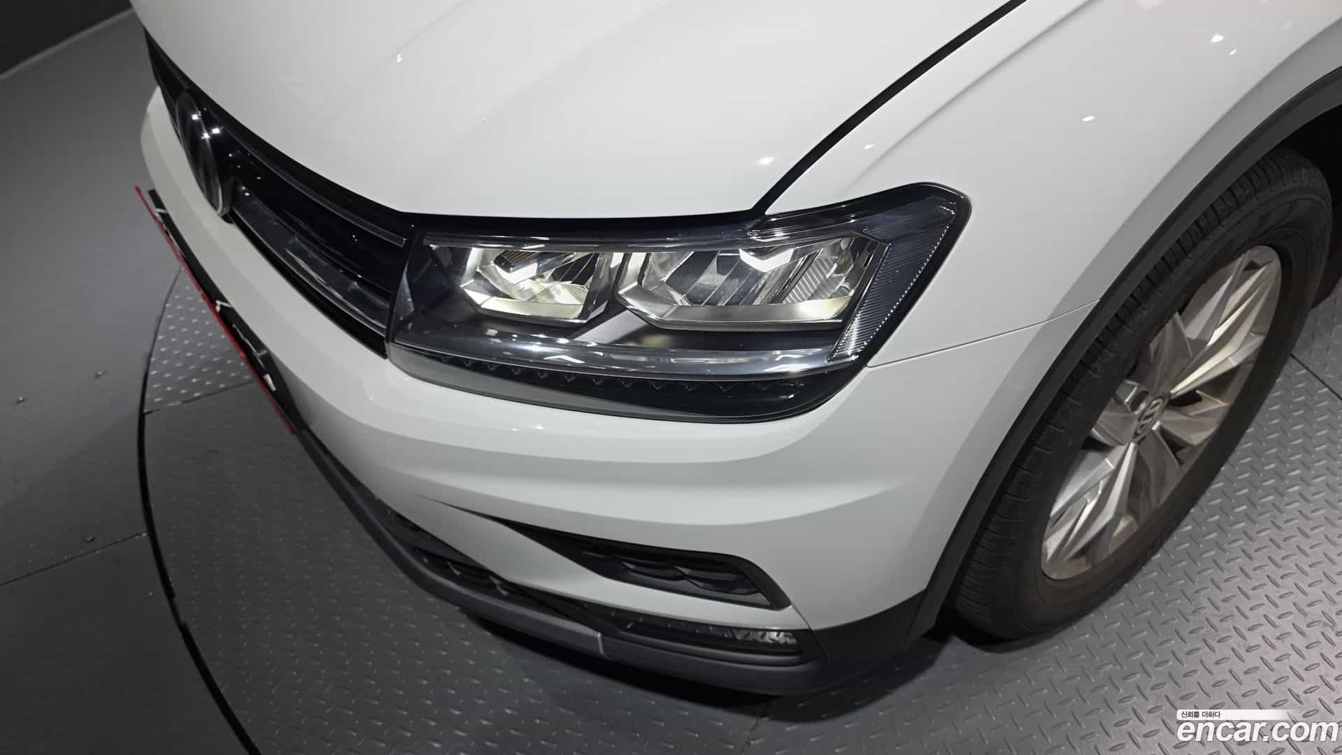 Tiguan Volkswagen 2020.3-OUTER-032