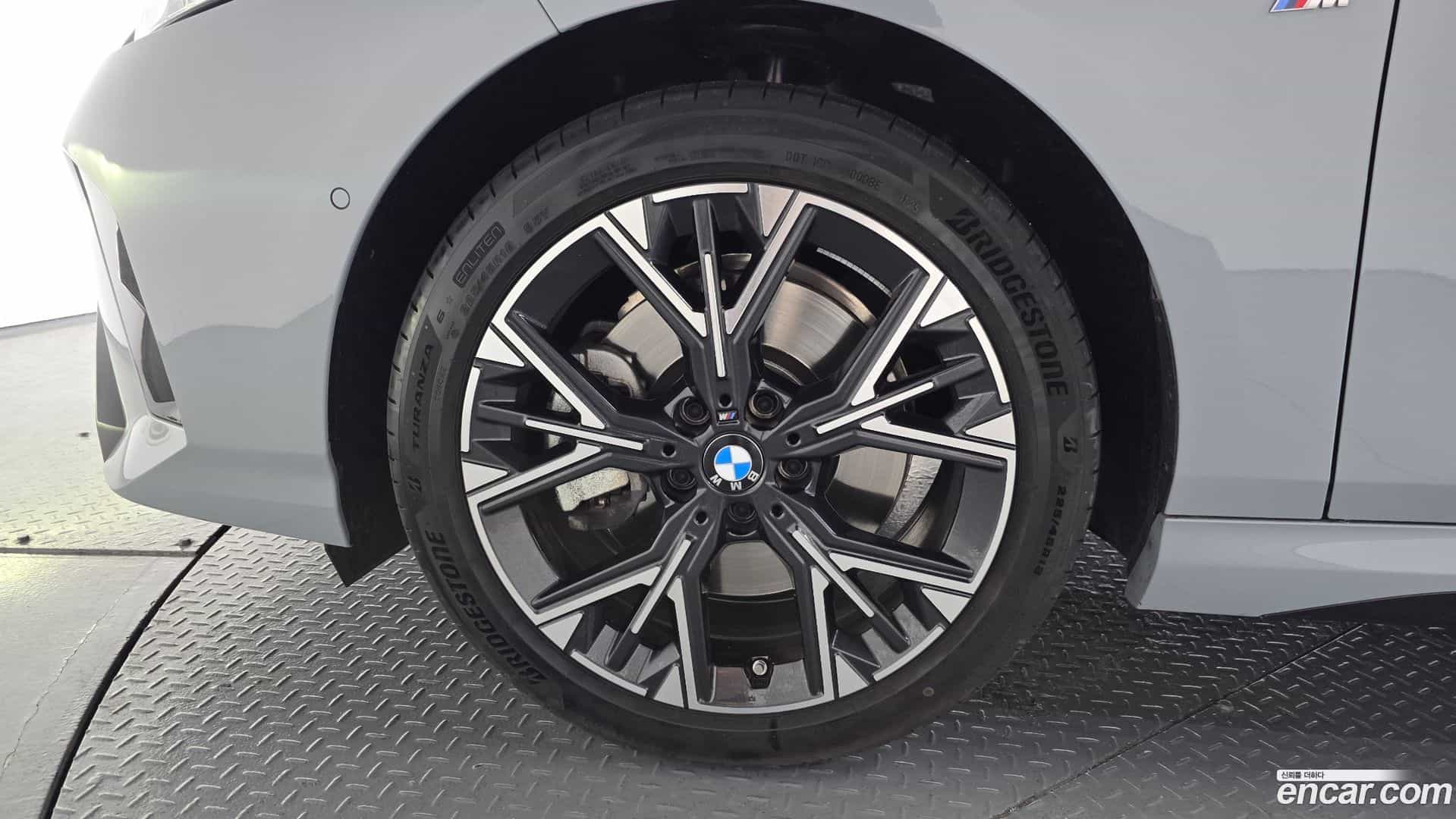 1-Series BMW 2025.6-OUTER-005