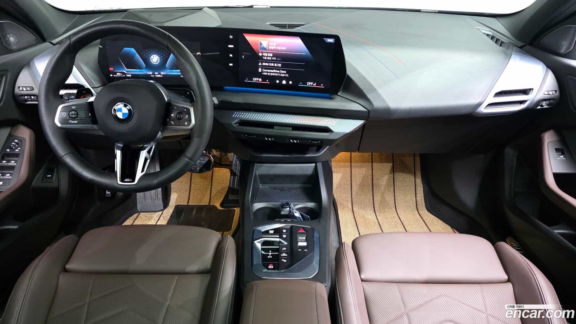 1-Series BMW 2025.6-INNER-007
