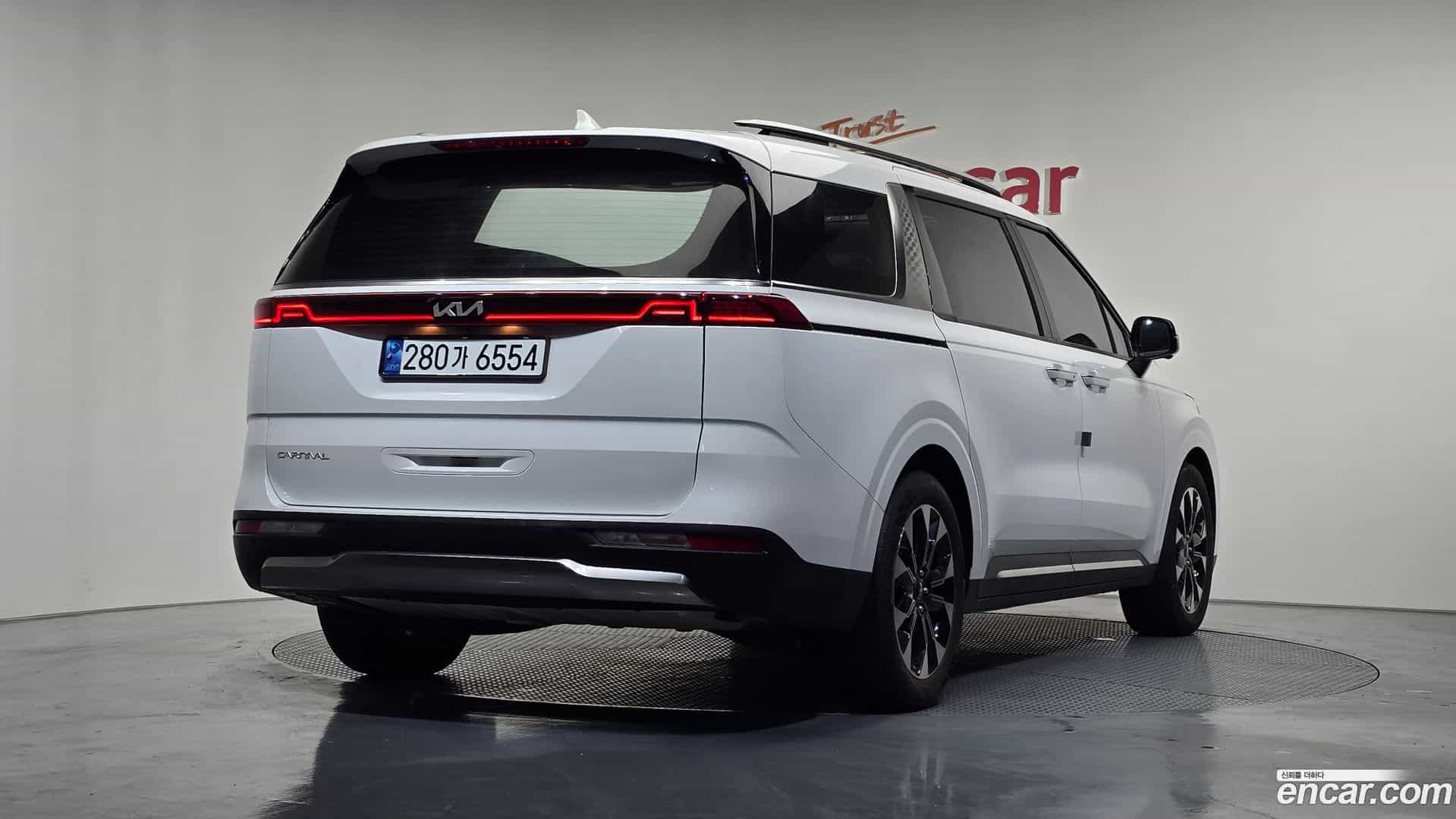 Canival Kia 2023.4-OUTER-002