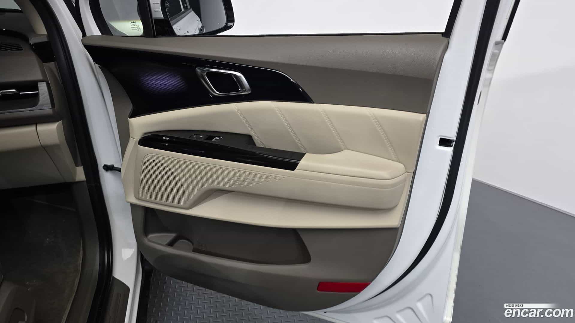 Canival Kia 2023.4-INNER-035