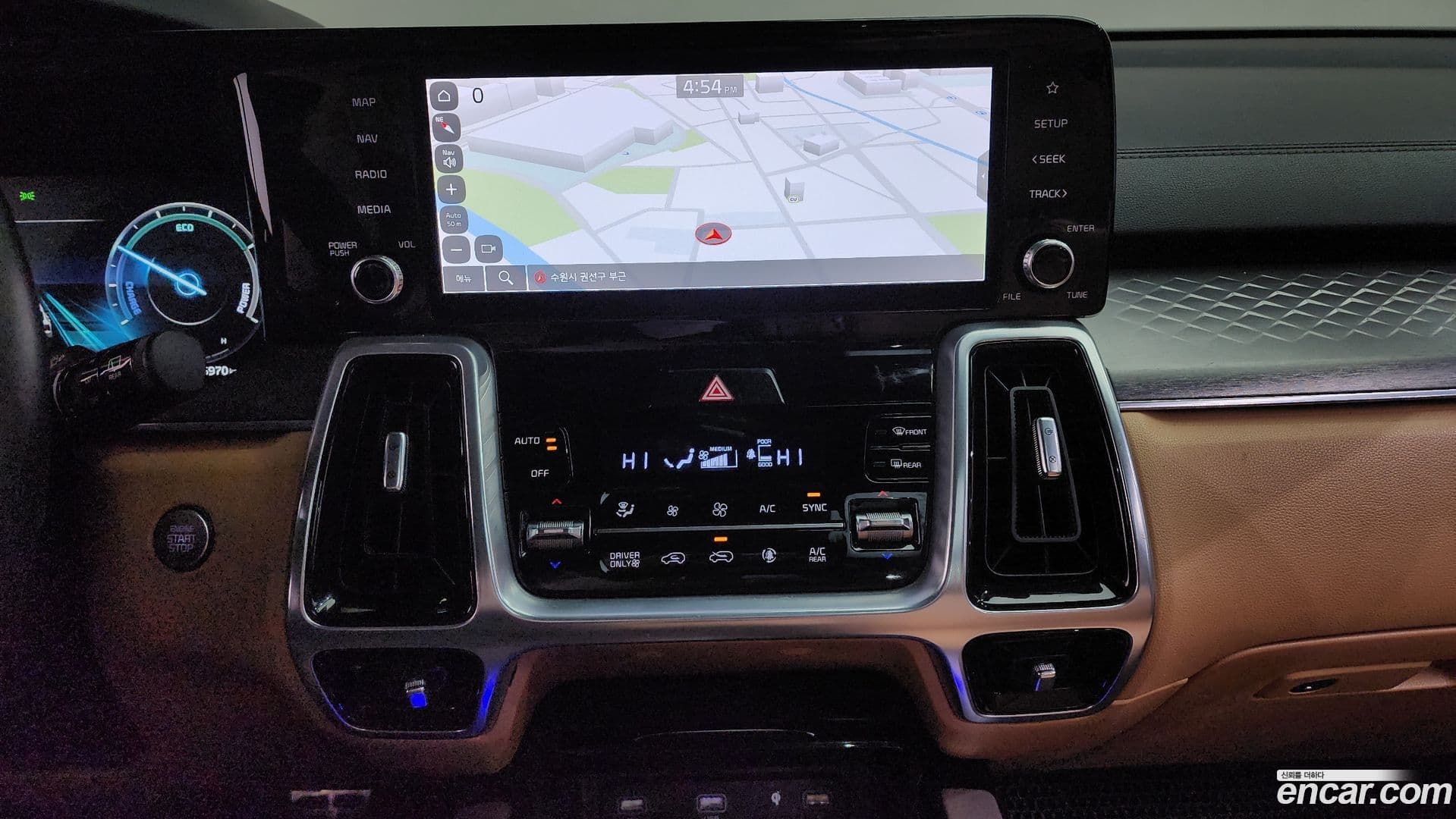 Main__Slider__Photo:Sorento Kia 2021.2-12