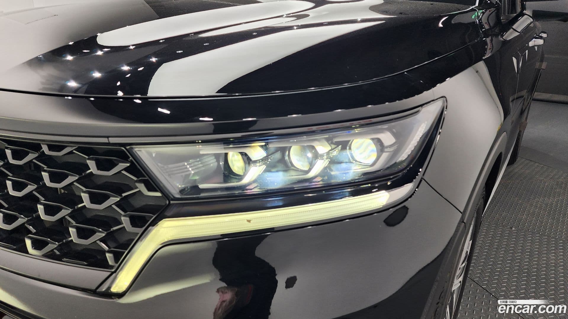Main__Slider__Photo:Sorento Kia 2021.2-21
