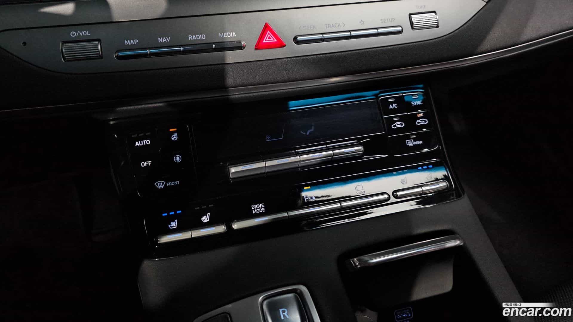 Grandeur Hyundai 2021.1-OPTION-021