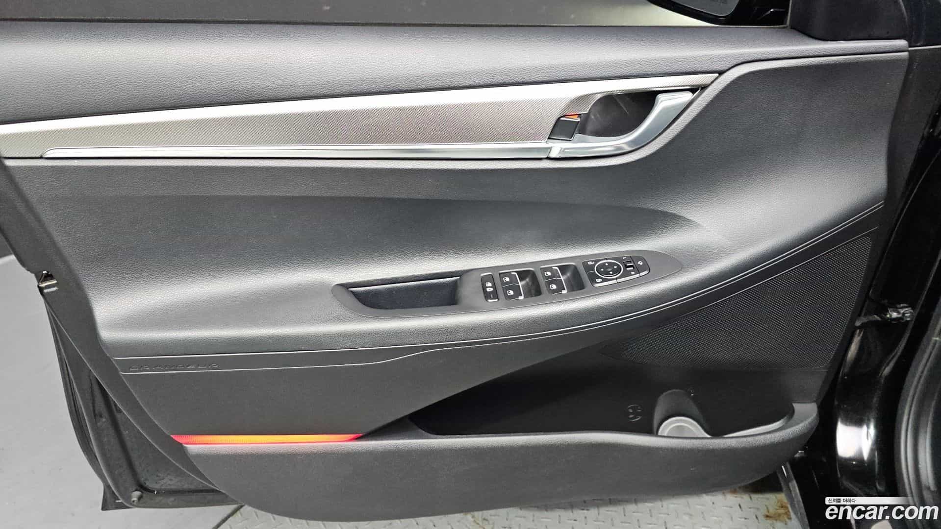 Grandeur Hyundai 2021.1-INNER-034