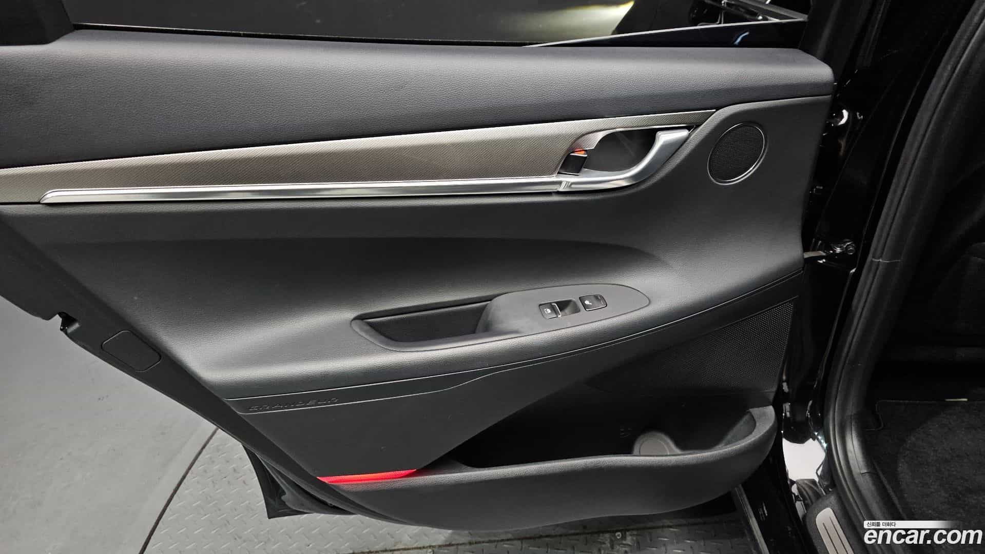 Grandeur Hyundai 2021.1-INNER-035
