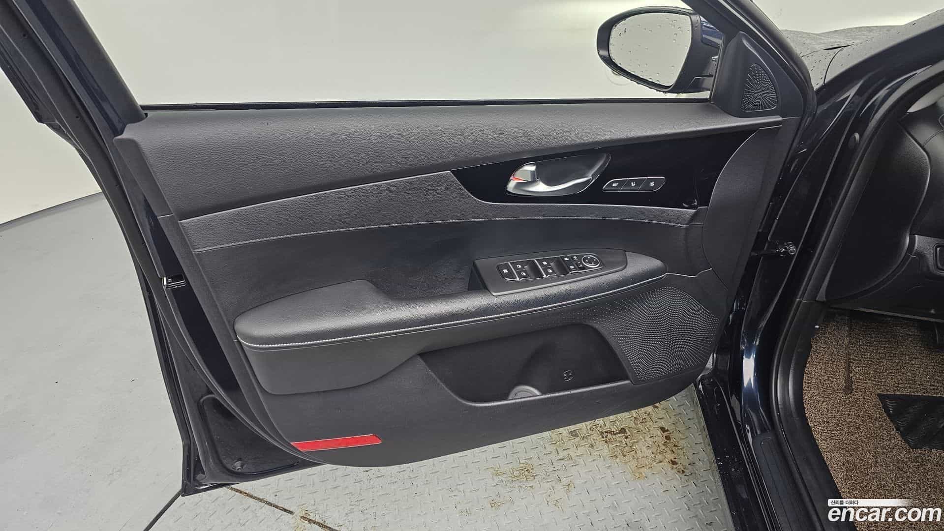 K3 Kia 2022.2-INNER-034
