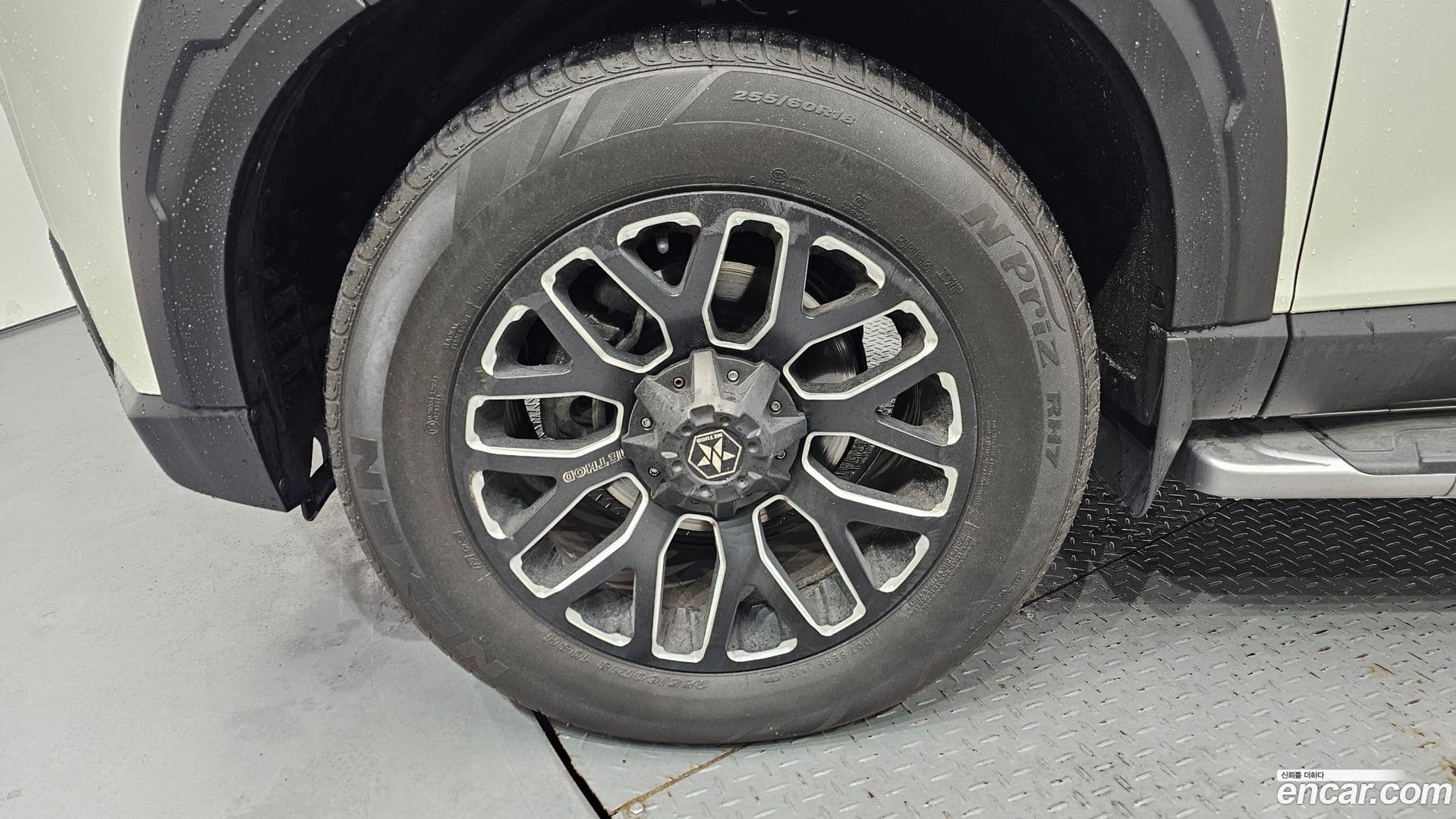 Main__Slider__Photo:Rexton KG Mobility 2021.10-4