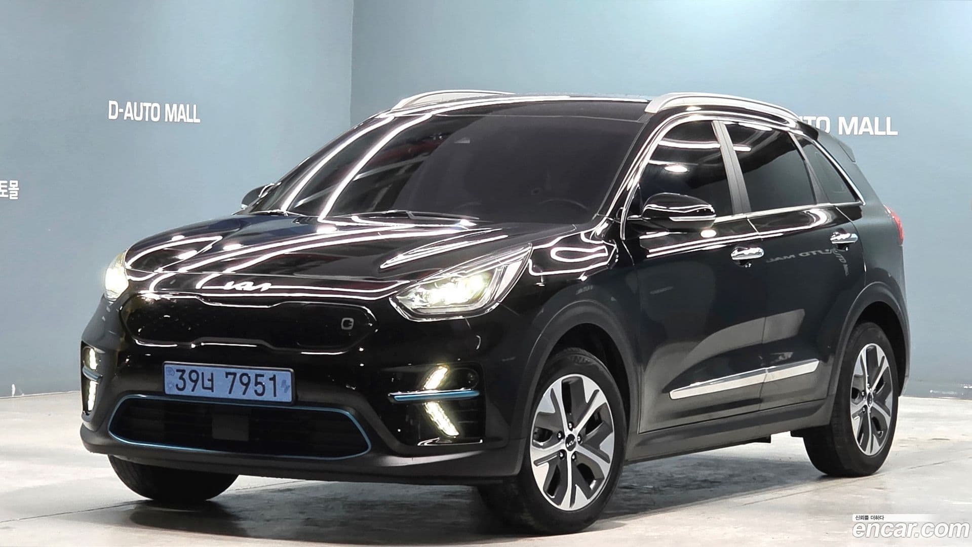 Main__Slider__Photo:Niro Kia 2022.1-0