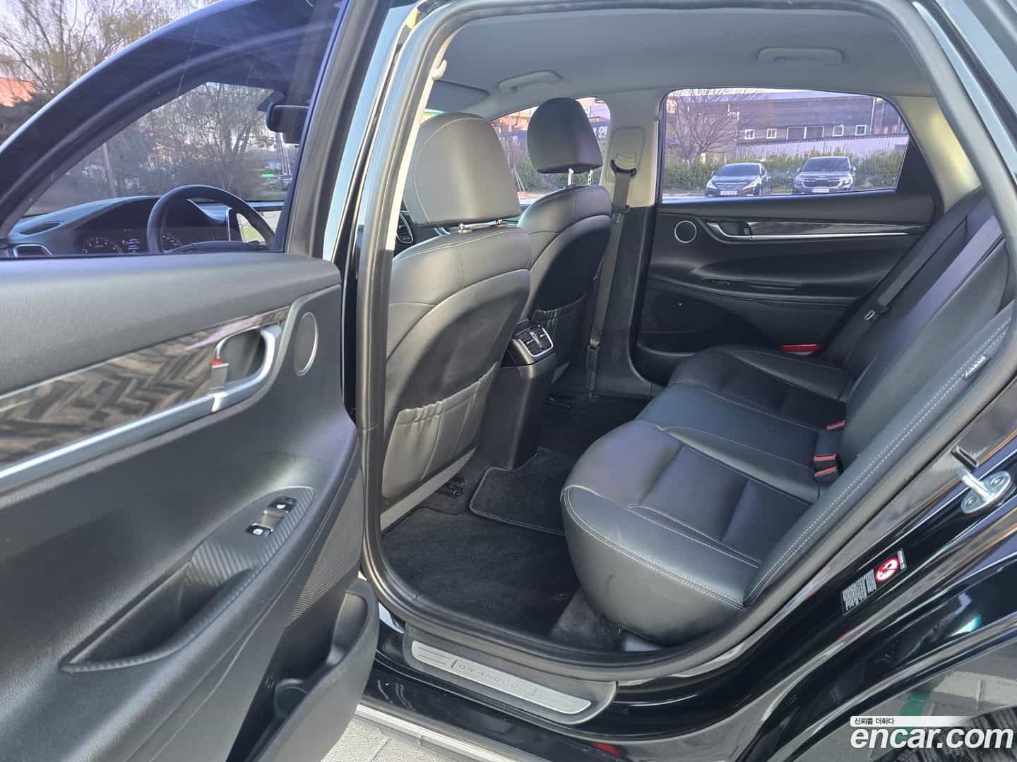 Grandeur Hyundai 2017.3-OPTION-020