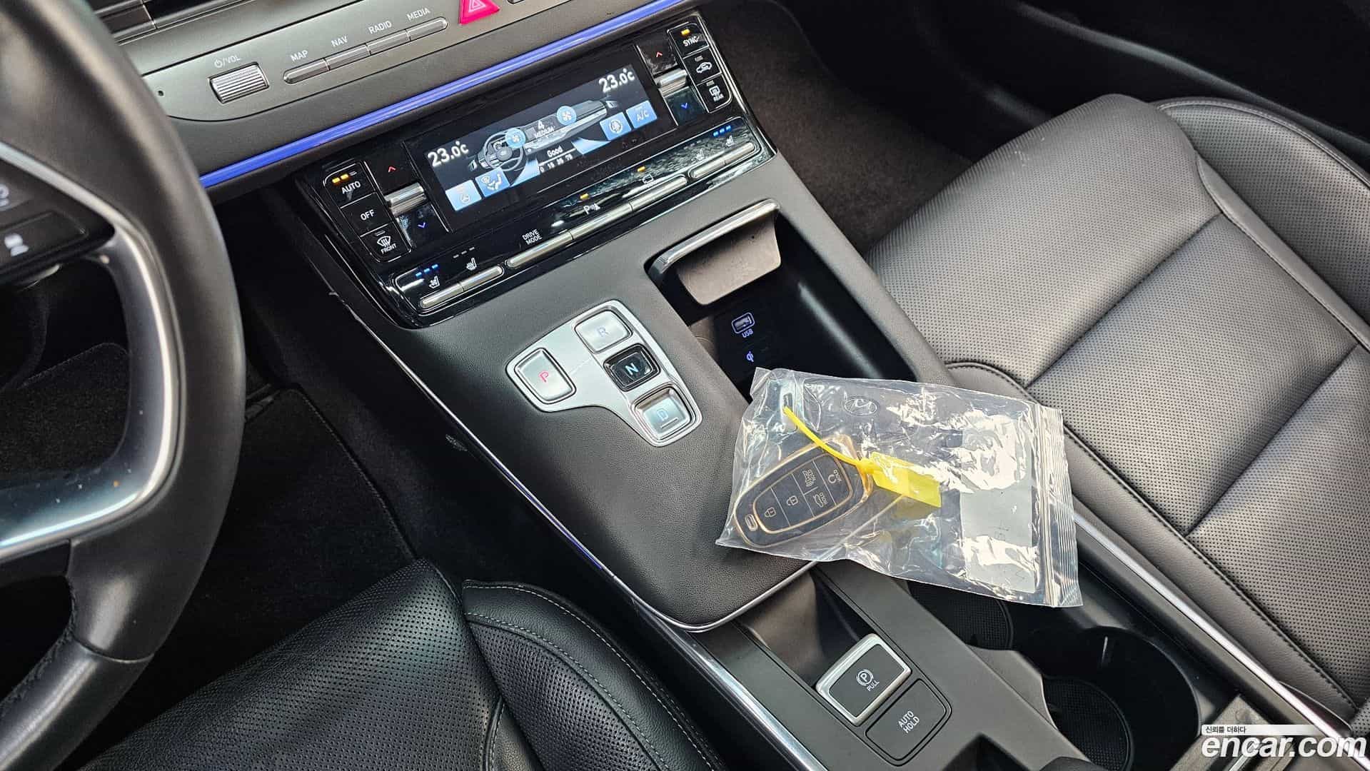 Grandeur Hyundai 2022.10-INNER-009