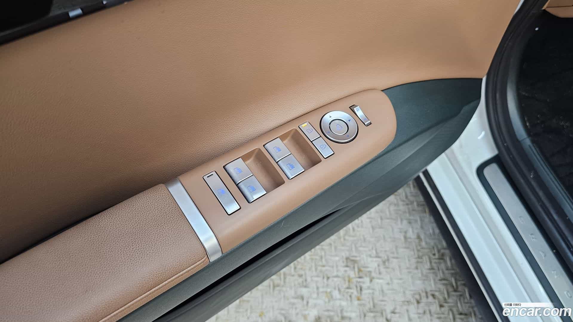 Grandeur Hyundai 2023.2-OPTION-040