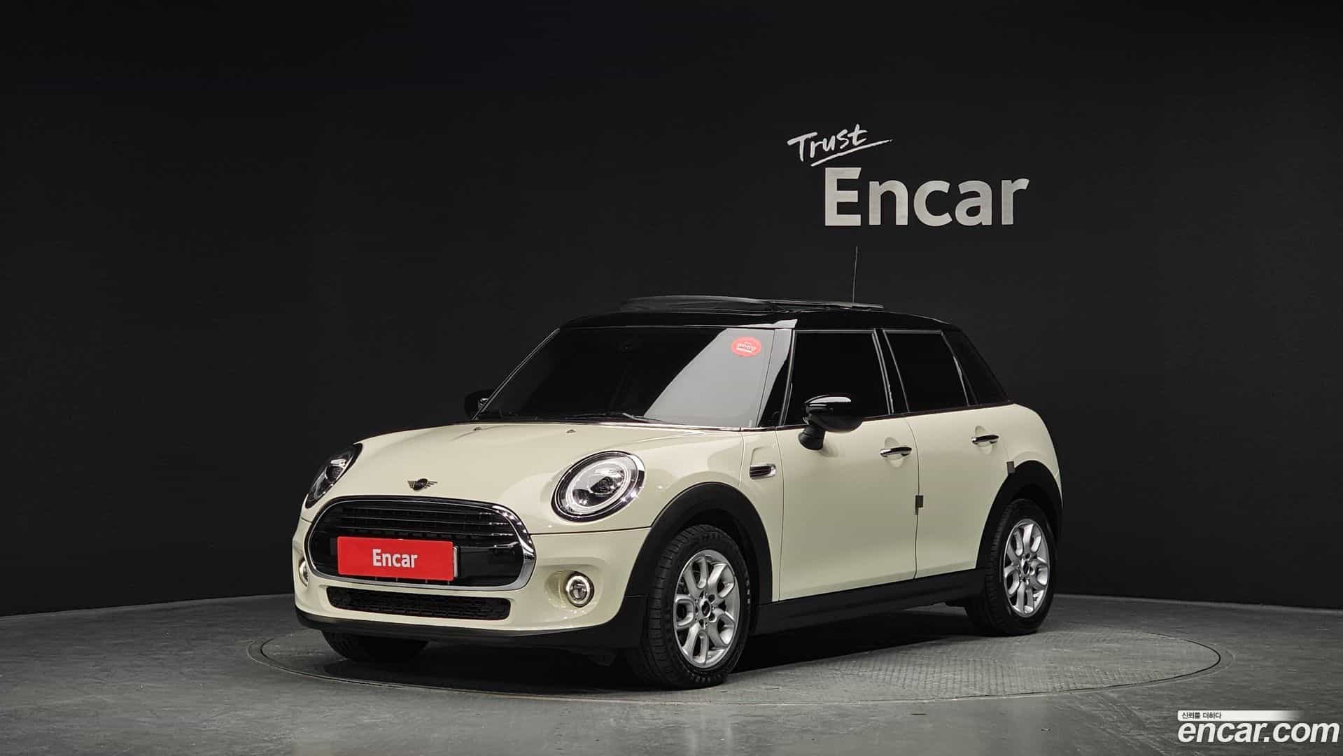 Cooper Mini 2020.1-OUTER-001