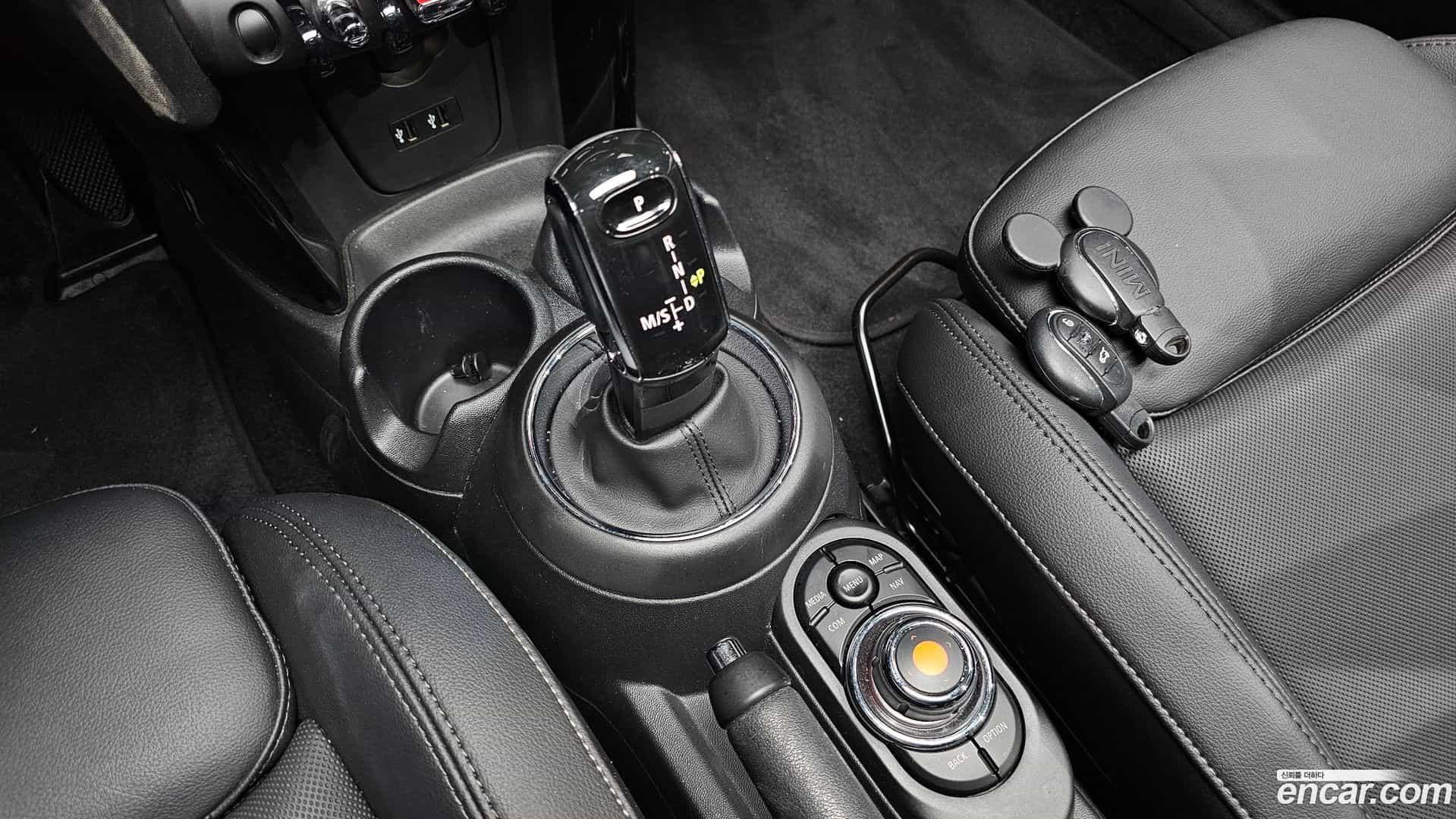 Cooper Mini 2020.1-OPTION-016