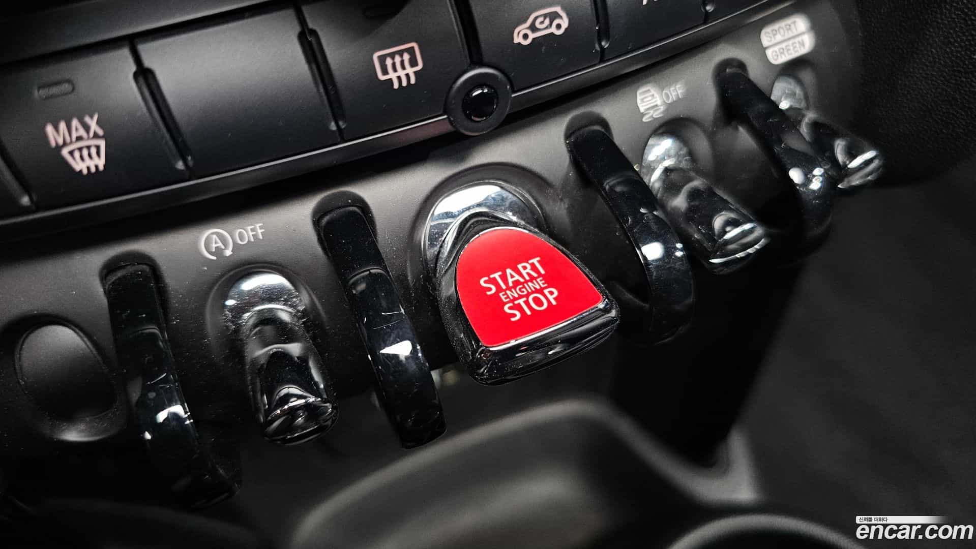 Cooper Mini 2020.1-OPTION-040
