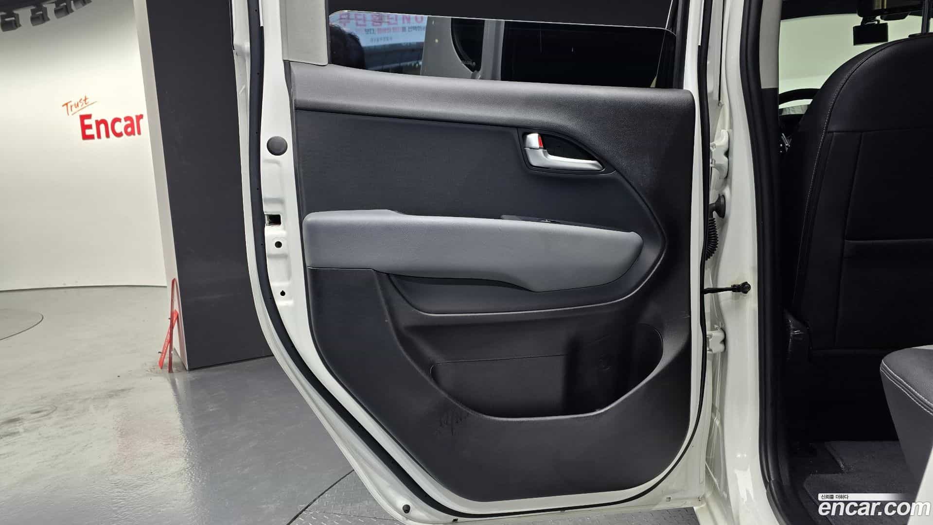 RAY Kia 2022.5-INNER-035