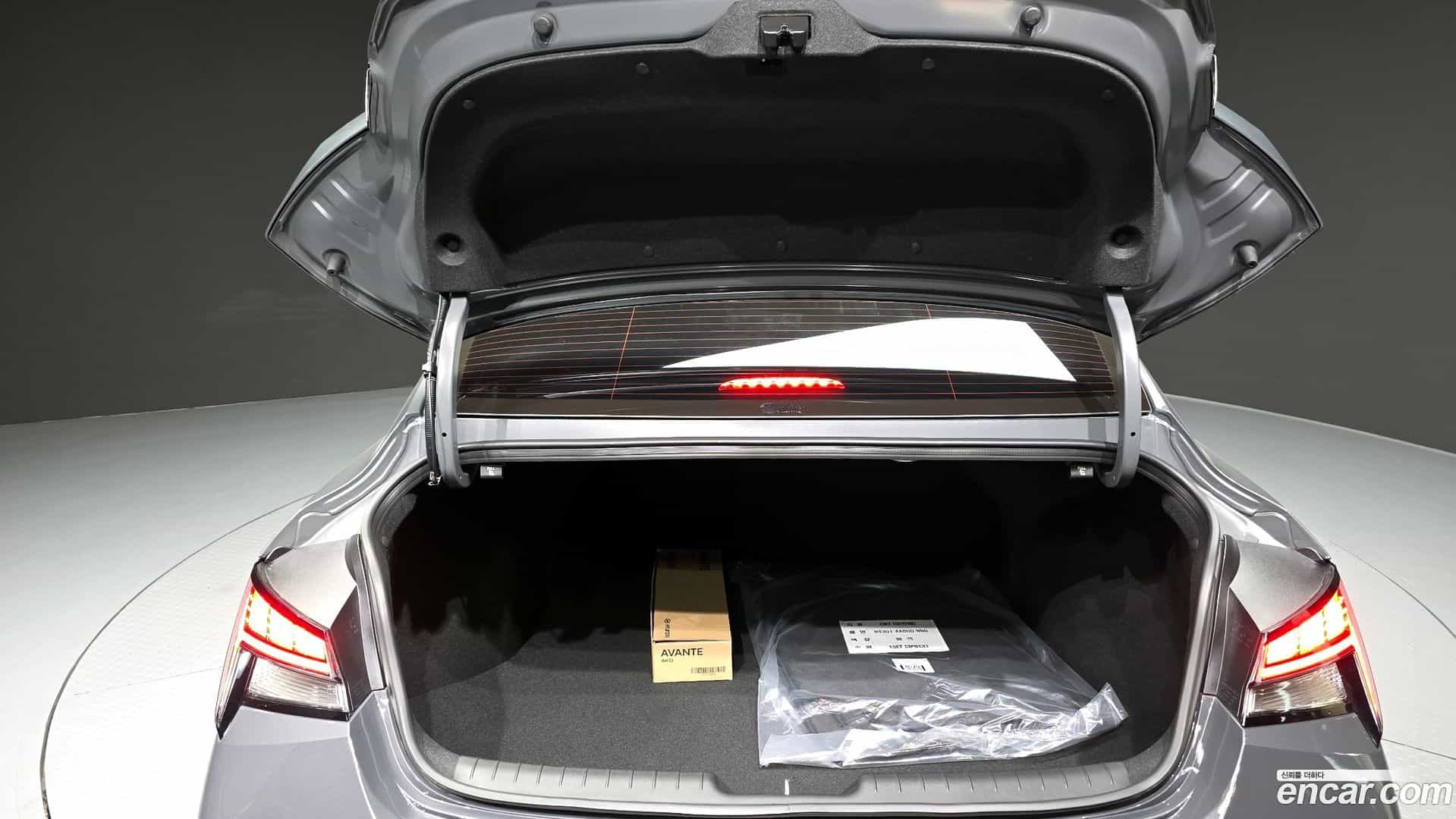 AVANTE Hyundai 2025.6-OPTION-024