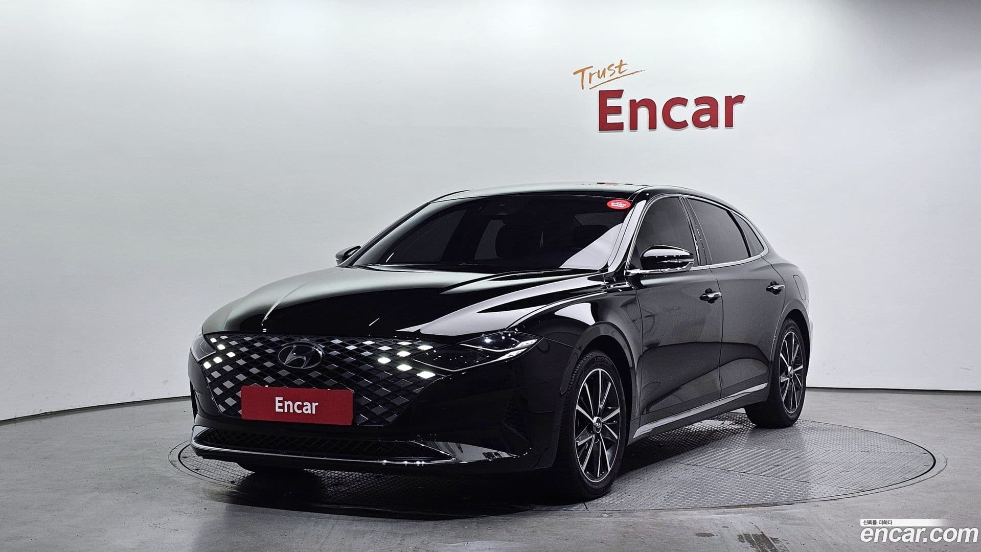 Main__Slider__Photo:Grandeur Hyundai 2021.3-0