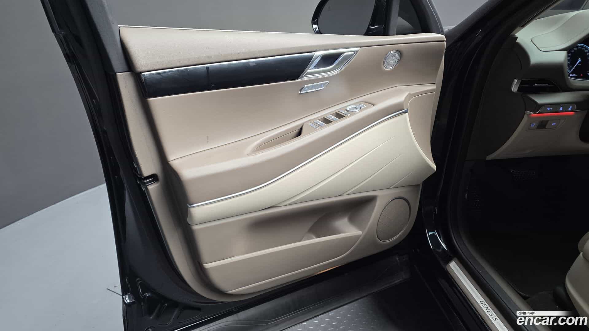 GV80 Genesis 2023.1-INNER-034