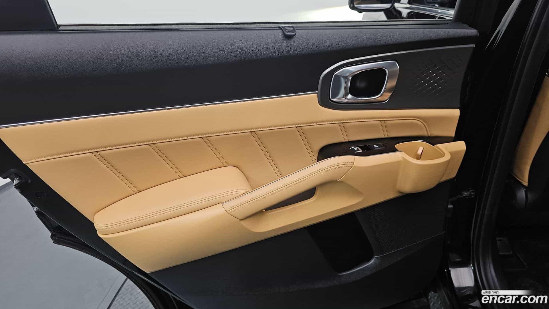 Sorento Kia 2023.1-INNER-035
