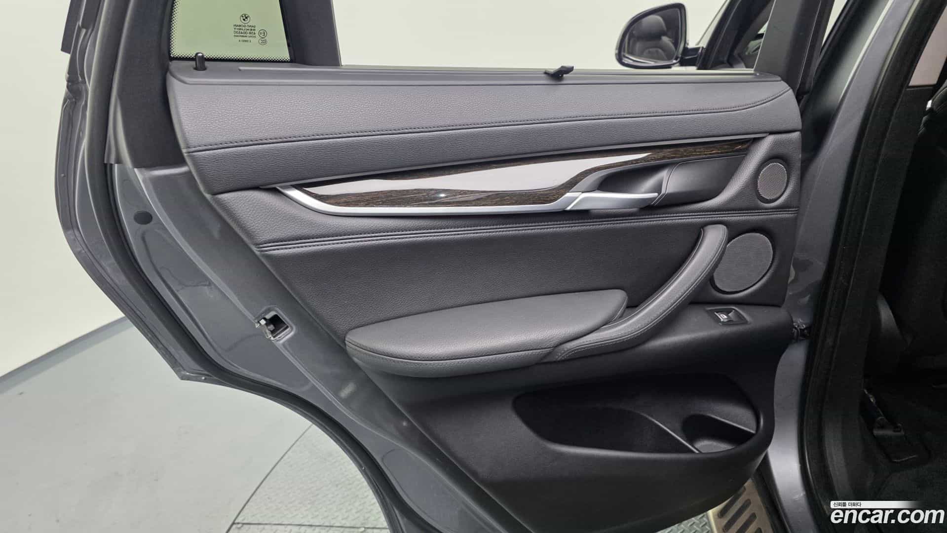 X6 BMW 2016.2-INNER-035