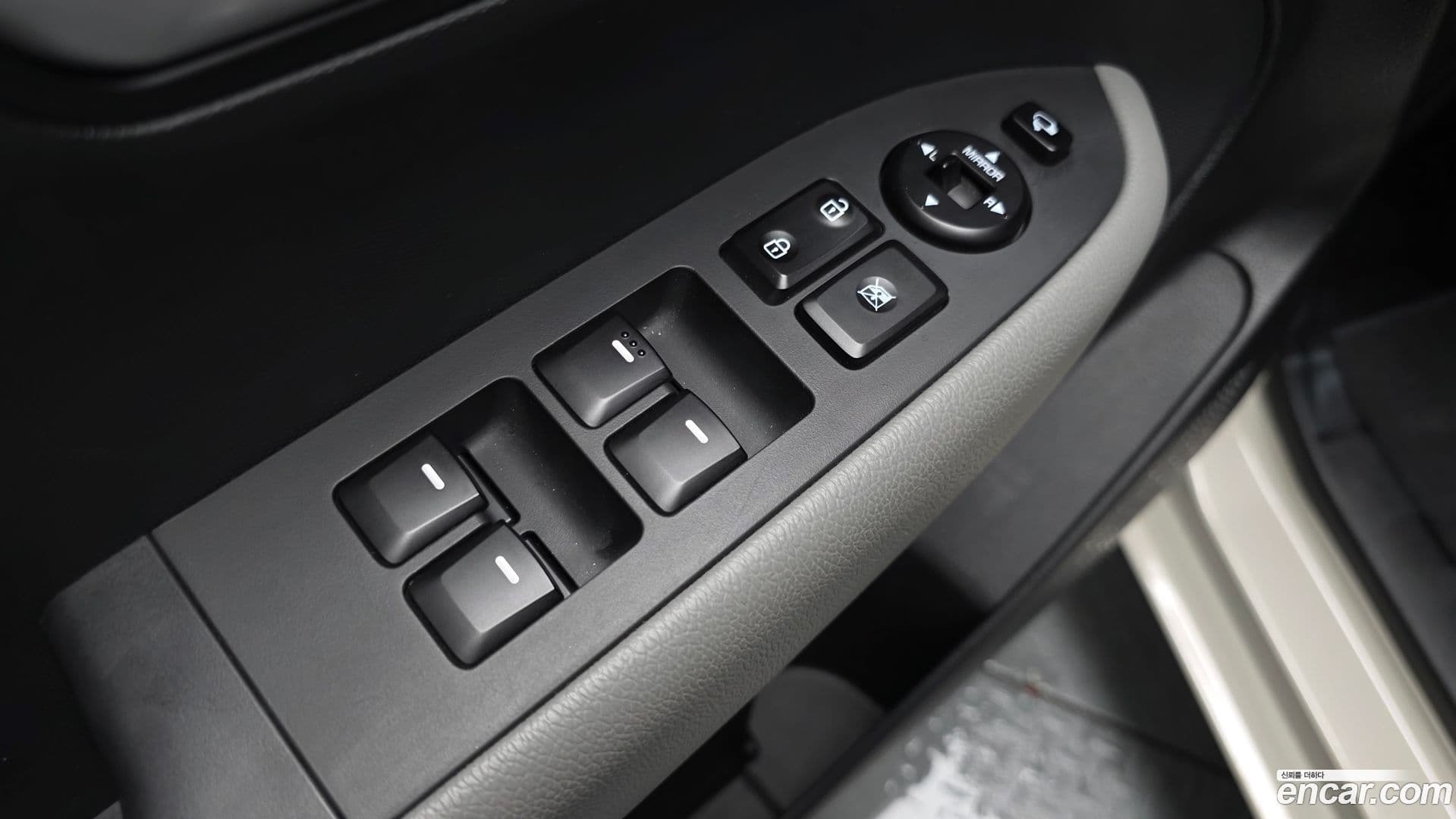 Main__Slider__Photo:RAY Kia 2025.2-28