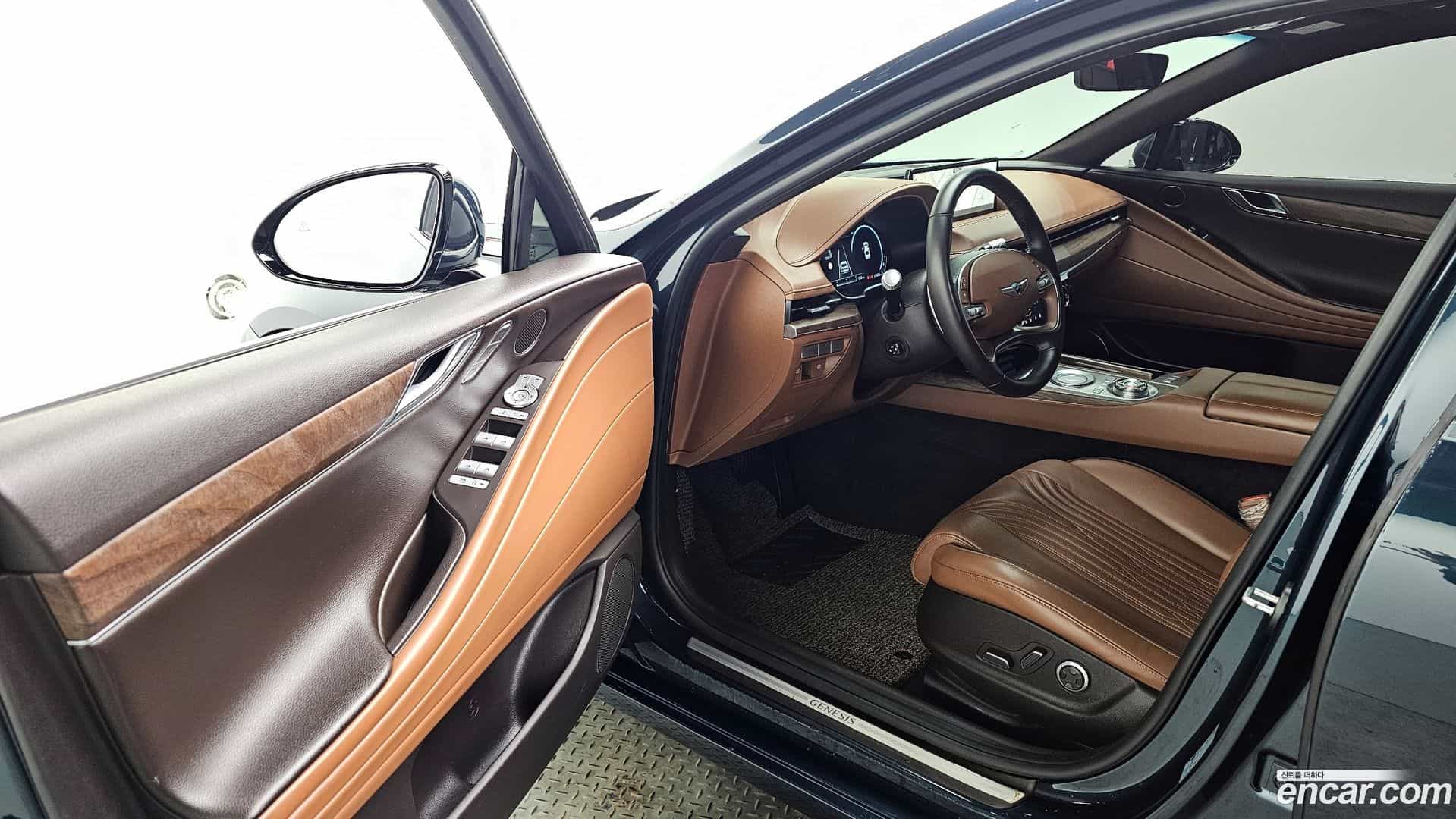 G80 Genesis 2022.3-INNER-010