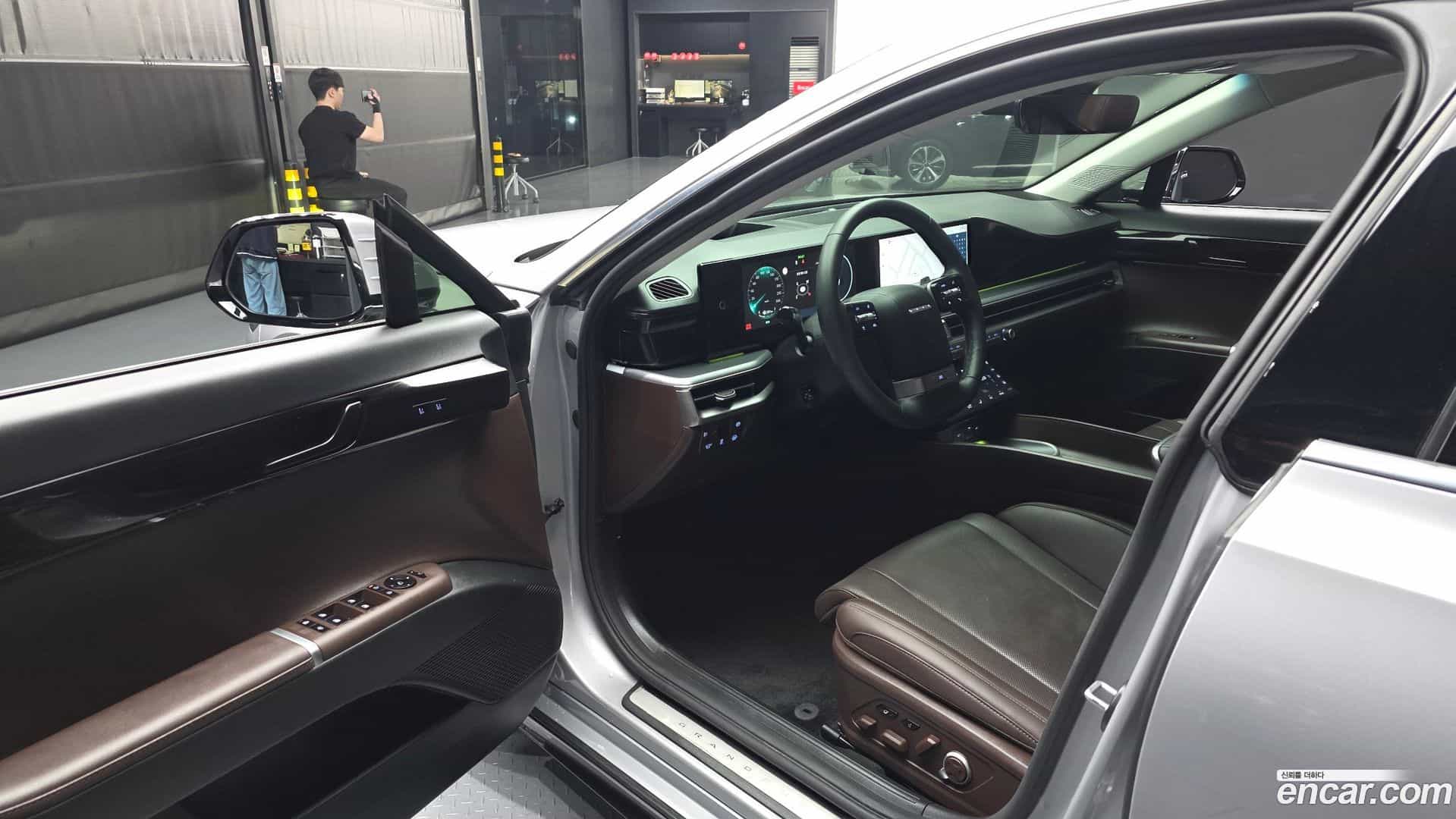 Grandeur Hyundai 2024.2-INNER-010