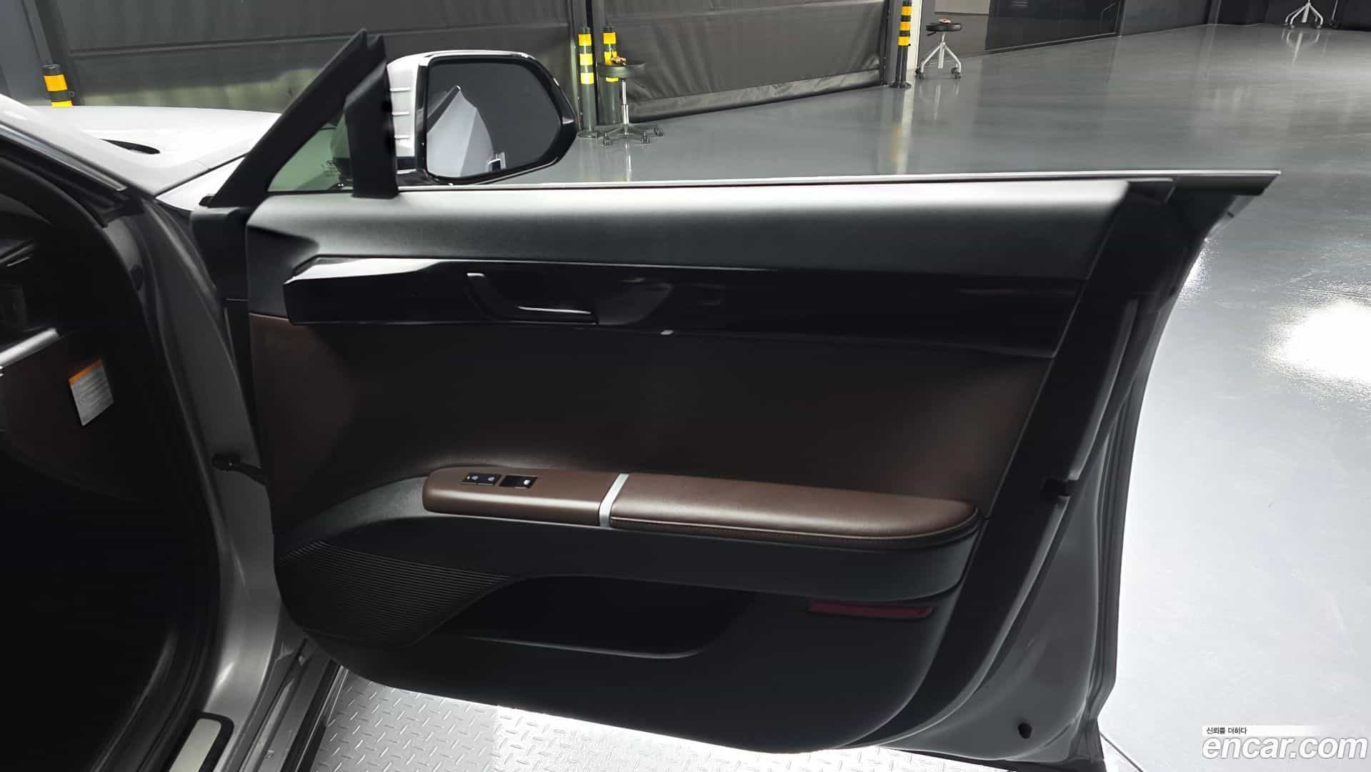 Grandeur Hyundai 2024.2-INNER-034