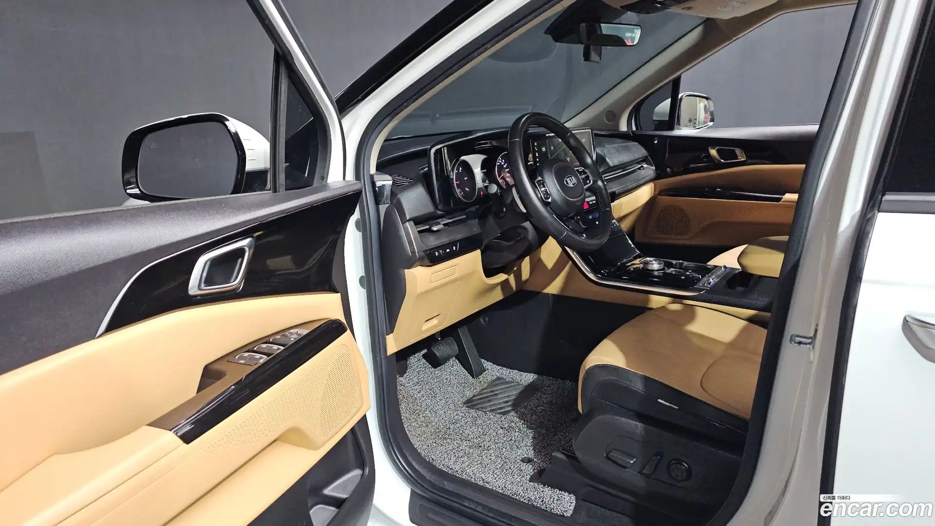 Canival Kia 2021.2-INNER-010